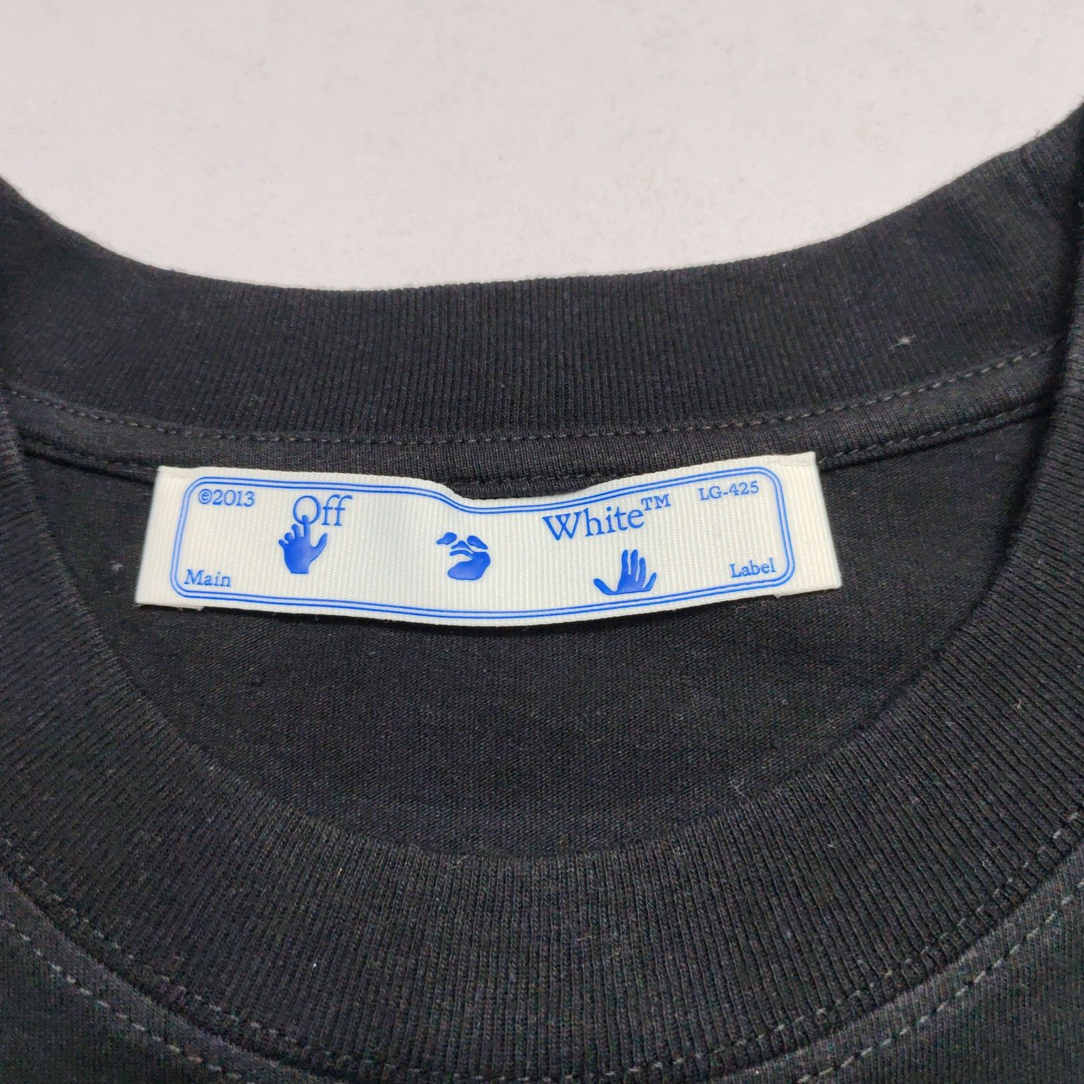 Off-White Off-White Logo T-Shirt Size S Size US S / EU 44-46 / 1 - 5 Thumbnail