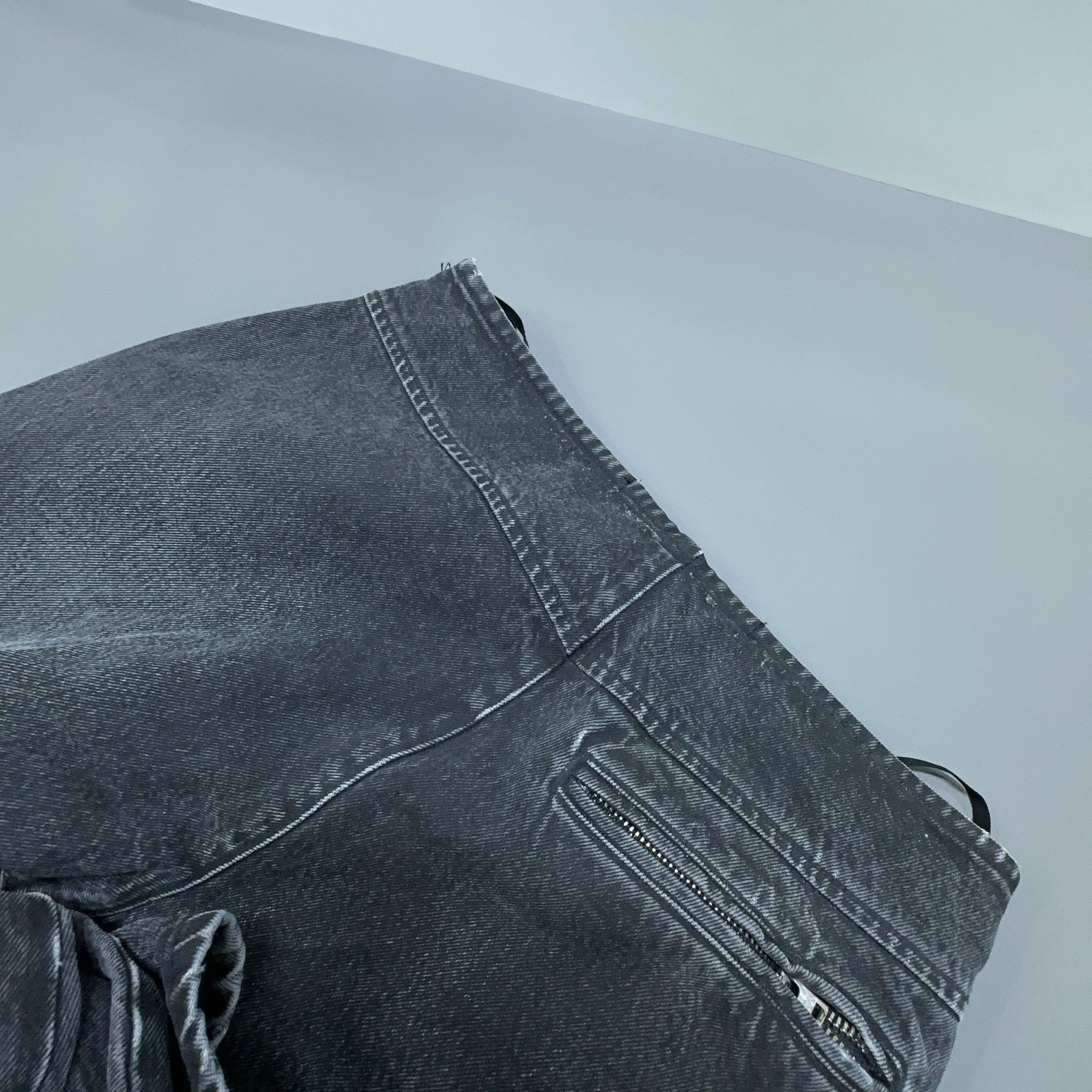 Alexander Wang Alexander Wang Washed Black Denim Jeans Size 28 Size US 28 / EU 44 - 14 Thumbnail