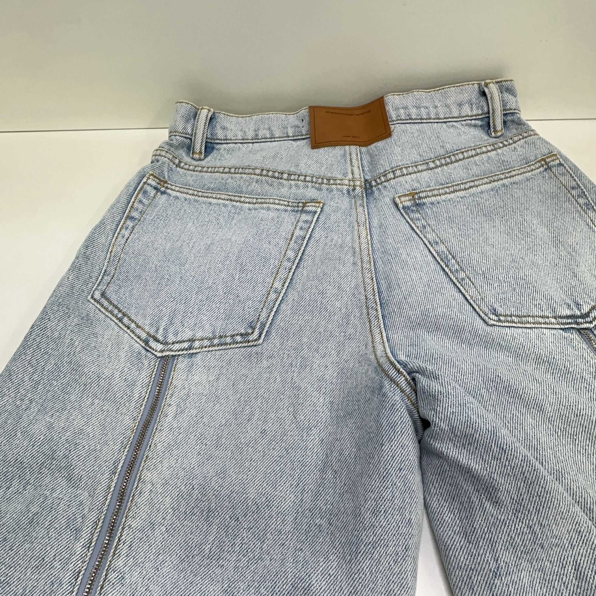 Alexander Wang Alexander Wang Washed Back-Zip Jeans Size 26 Size 26" / US 2 / IT 38 - 8 Thumbnail