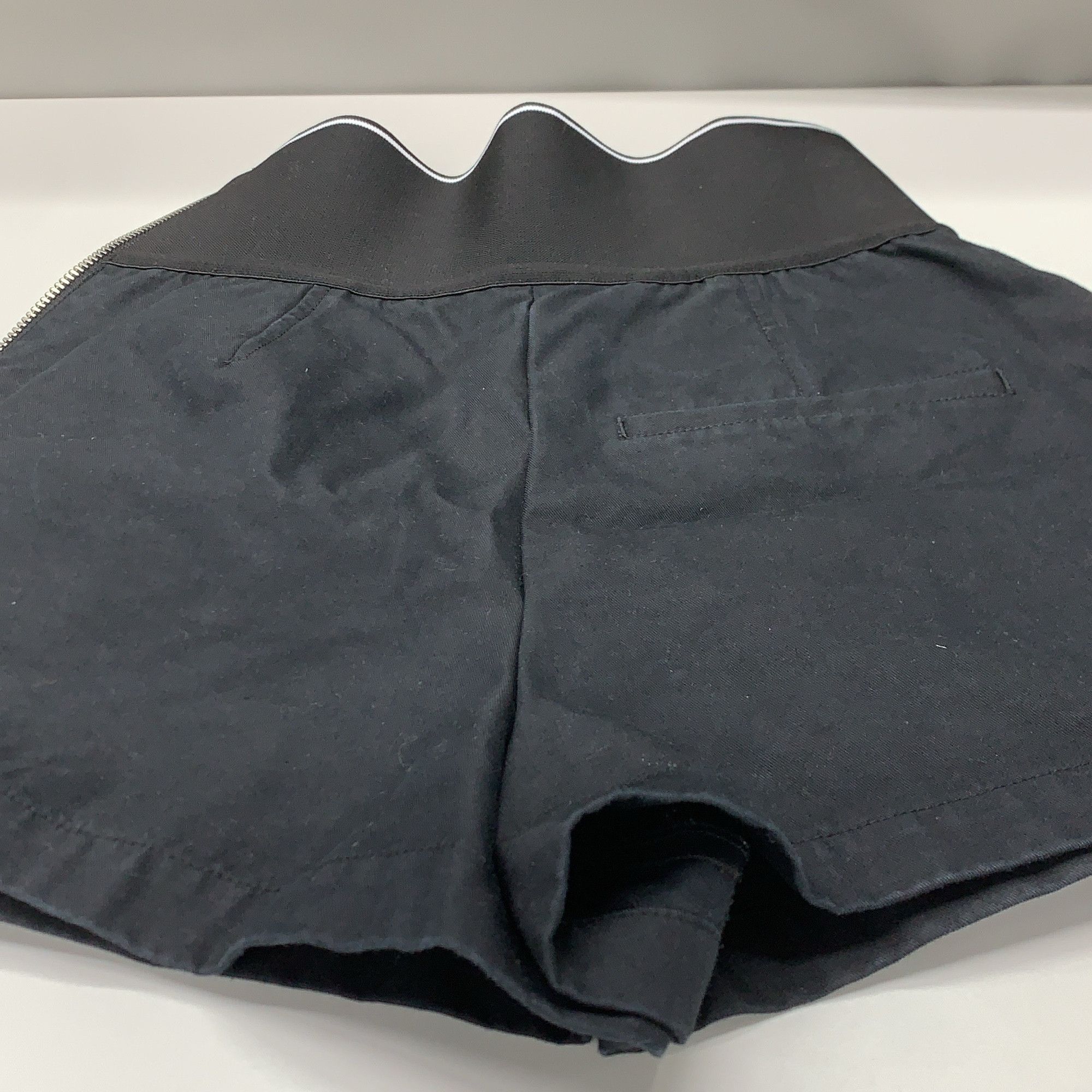 Alexander Wang Alexander Wang Logo Waistband Shorts Size 2 Size 26" / US 2 / IT 38 - 8 Thumbnail