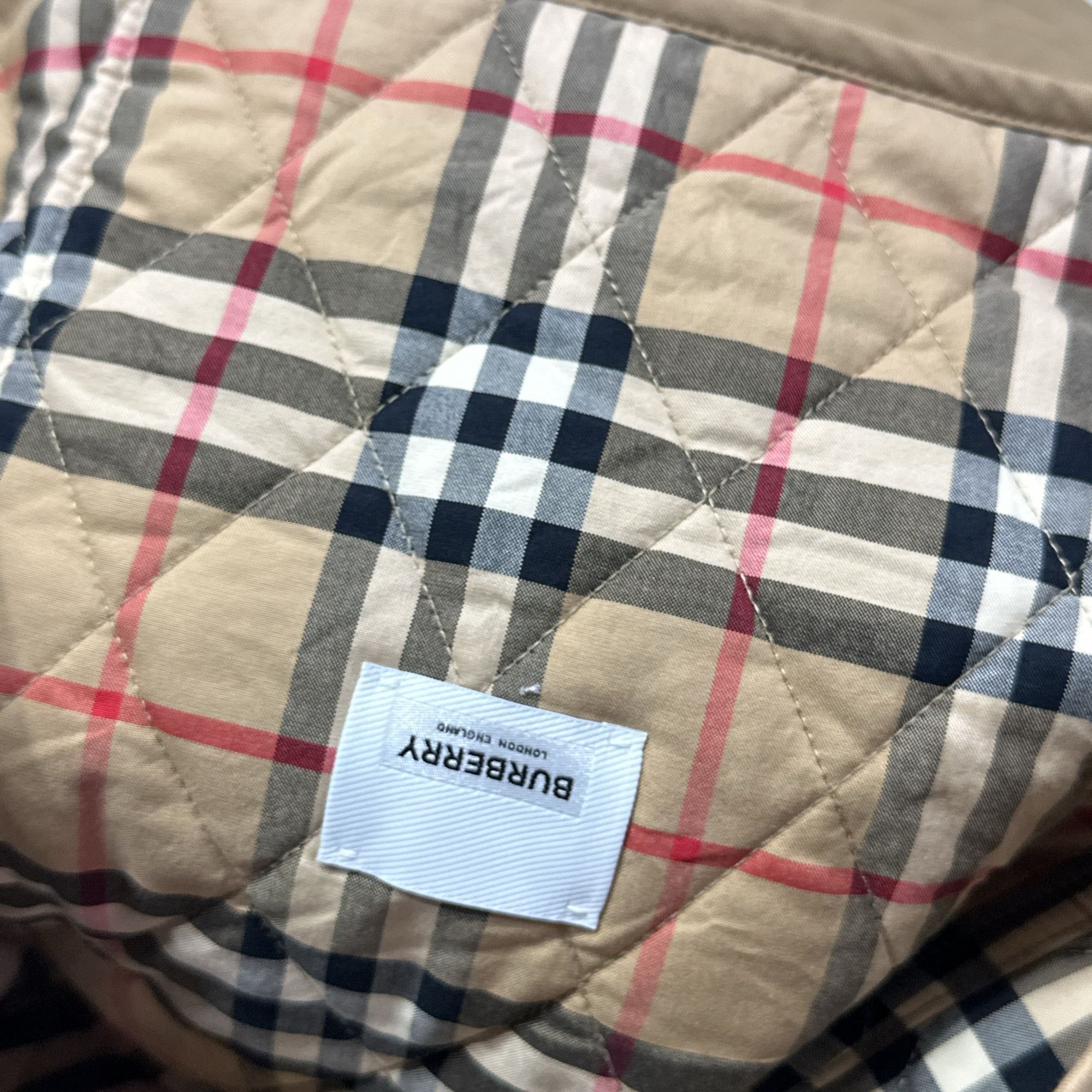 Burberry Burberry Quilted Check Jacket Size M Size M / US 6-8 / IT 42-44 - 5 Thumbnail