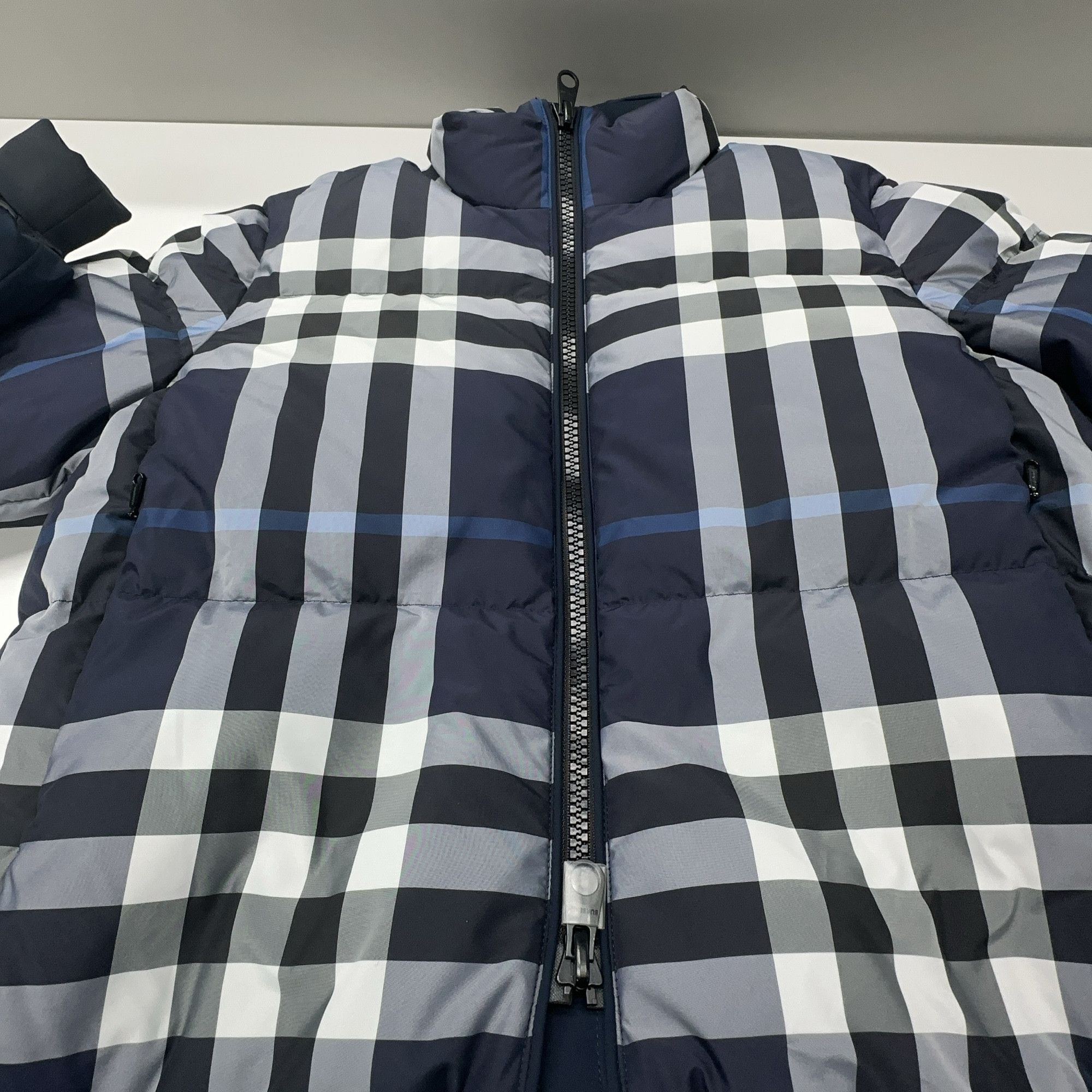 Burberry Burberry Check Puffer Jacket Size S Size S / US 4 / IT 40 - 7 Thumbnail