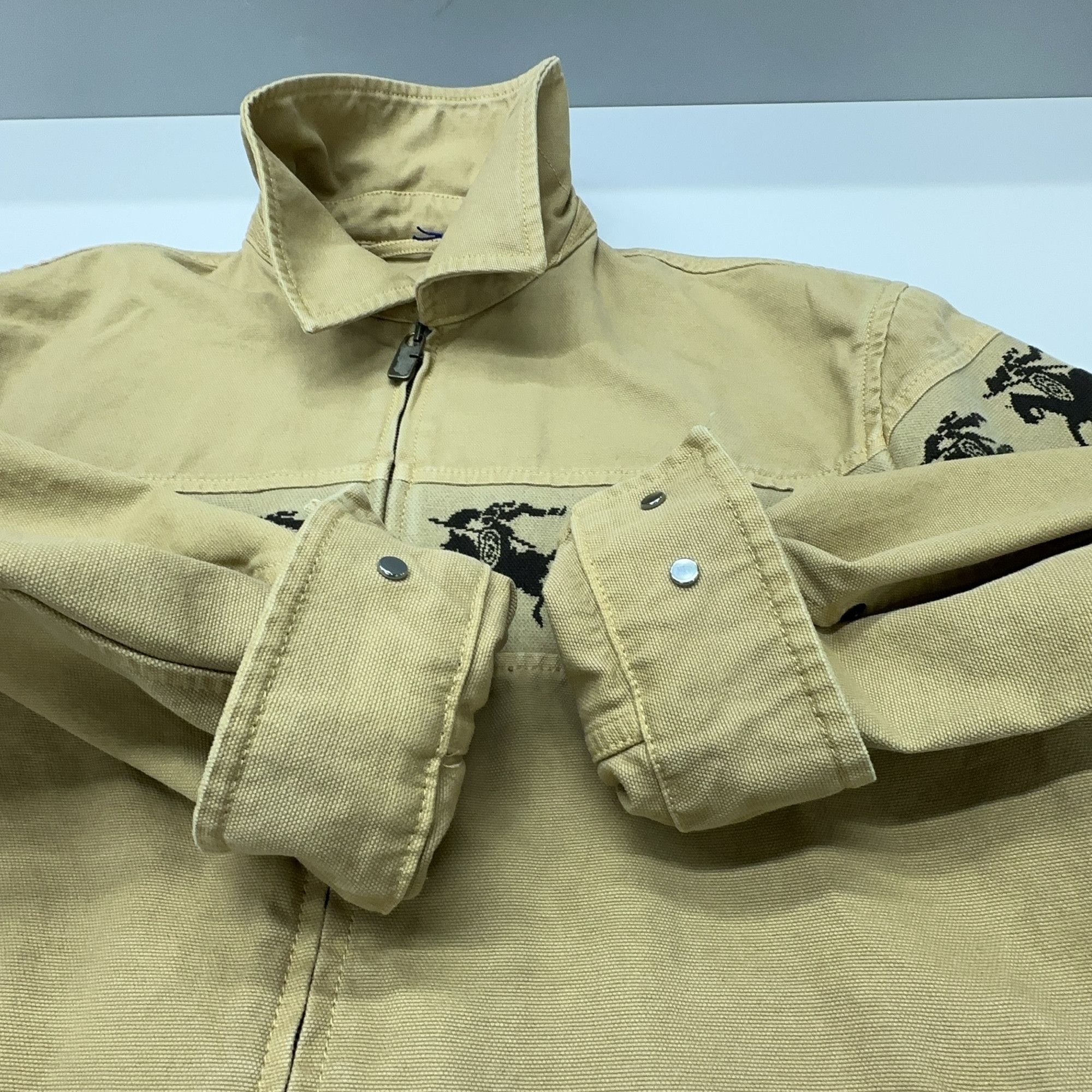 Burberry Burberry Equestrian Knight Print Zip Jacket Size 48 Size US M / EU 48-50 / 2 - 11 Thumbnail
