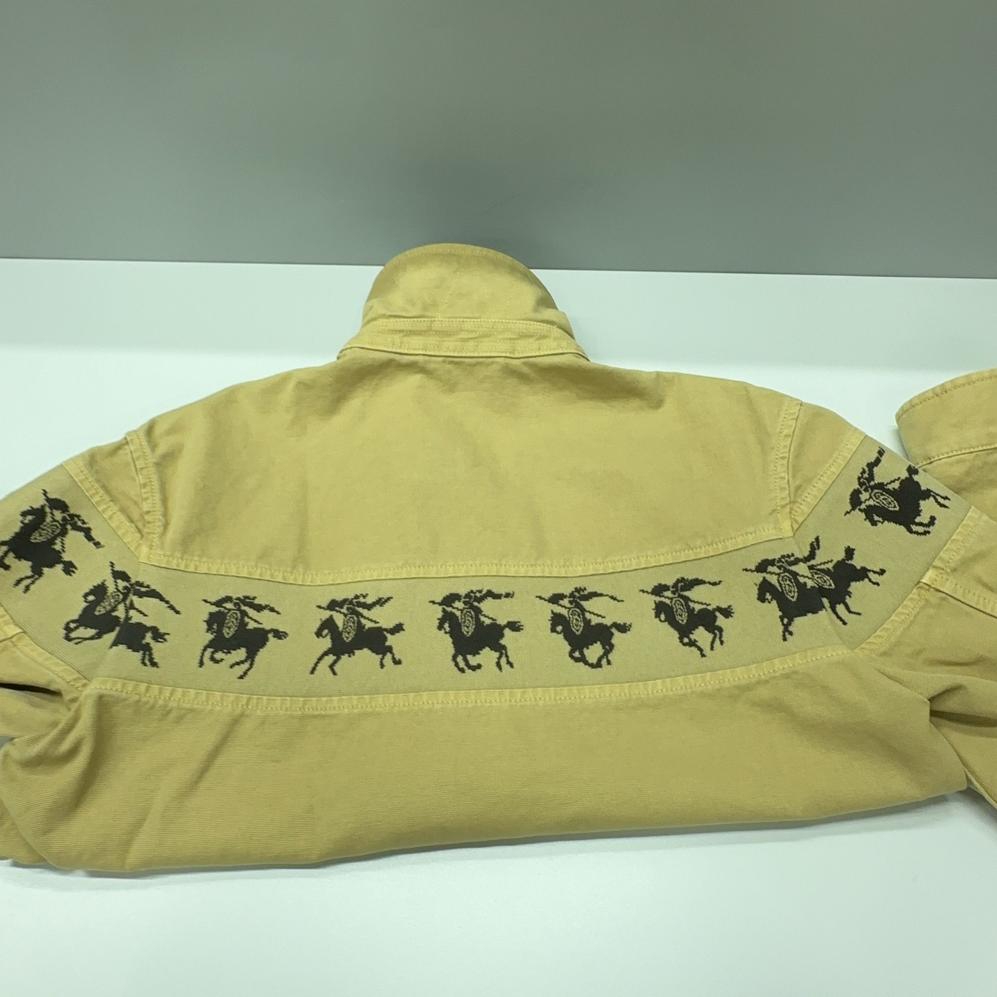 Burberry Burberry Equestrian Knight Print Zip Jacket Size 48 Size US M / EU 48-50 / 2 - 12 Thumbnail