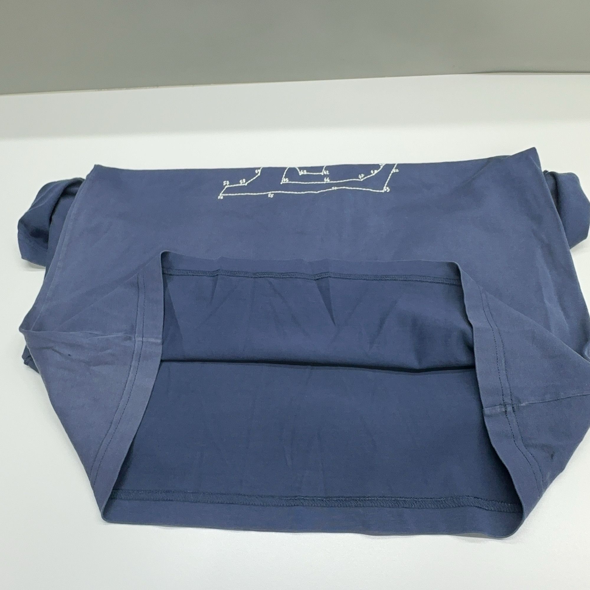 Louis Vuitton Louis Vuitton Dot Logo T-Shirt Size M Size US M / EU 48-50 / 2 - 10 Thumbnail
