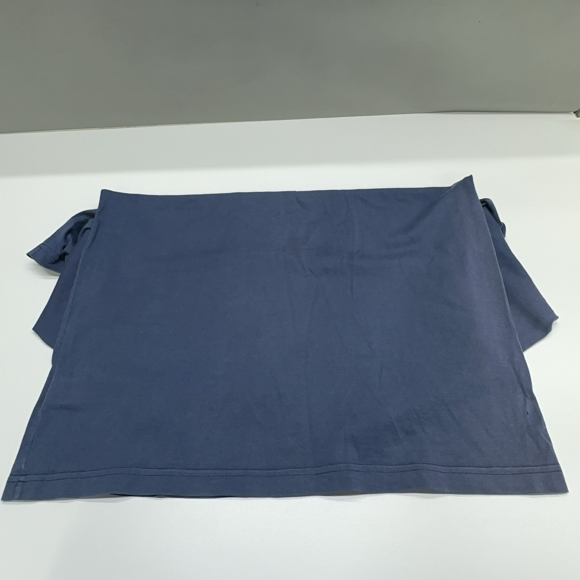 Louis Vuitton Louis Vuitton Dot Logo T-Shirt Size M Size US M / EU 48-50 / 2 - 13 Thumbnail