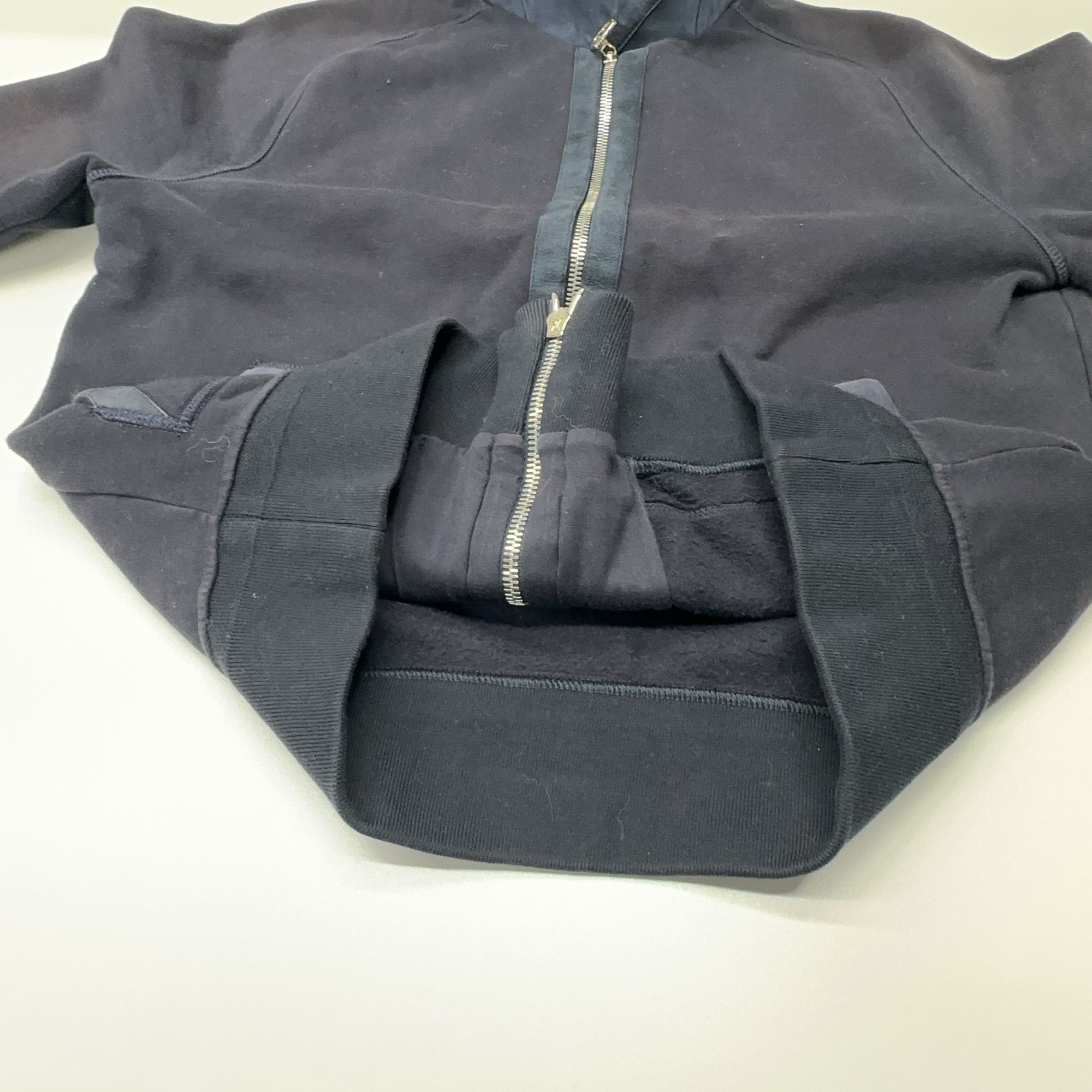Louis Vuitton Louis Vuitton Zip Jacket Size S Size US S / EU 44-46 / 1 - 10 Thumbnail