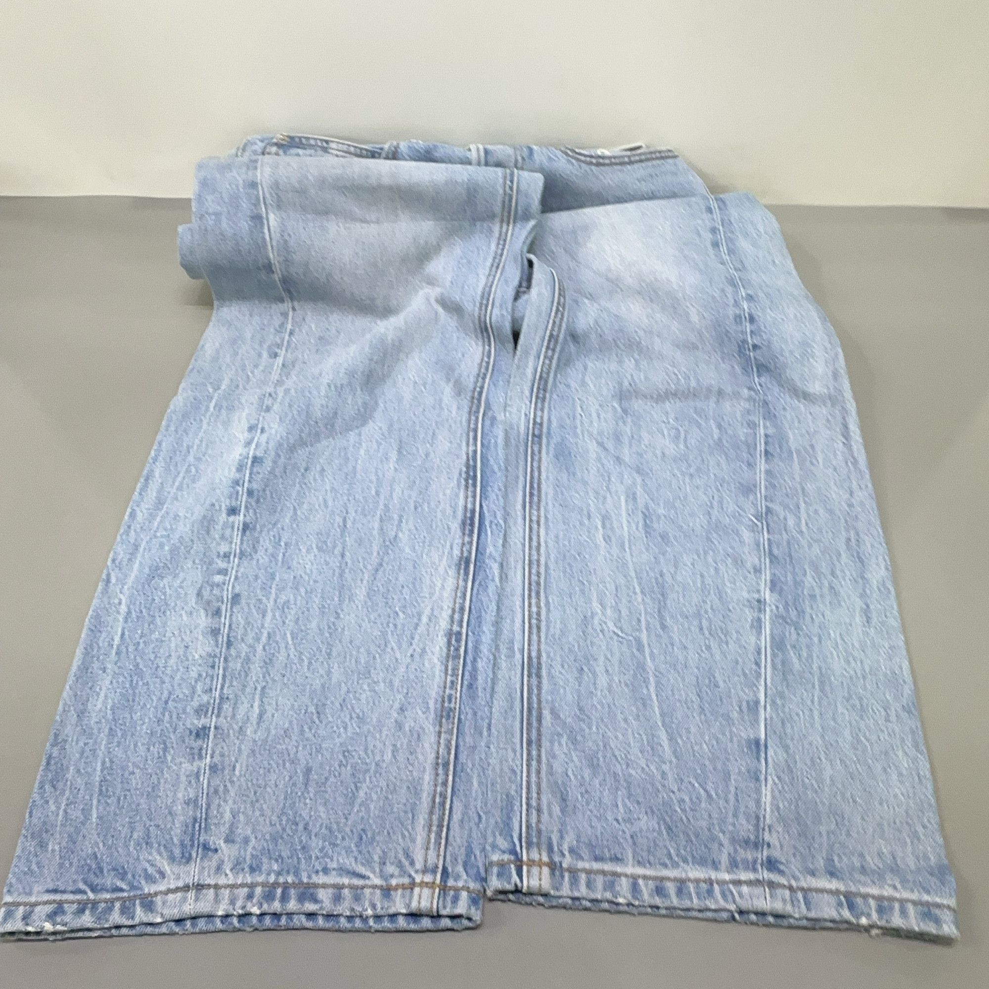 Alexander Wang Alexander Wang Light Wash Jeans Size 25 Size 25" / US 0 / IT 36 - 8 Thumbnail