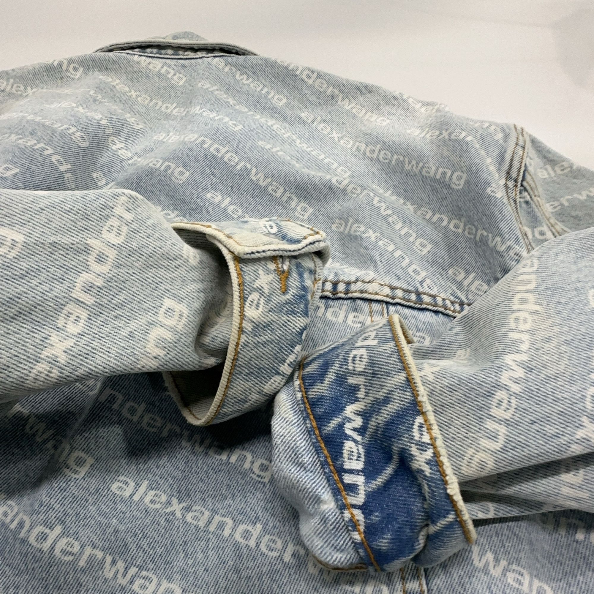 Alexander Wang Alexander Wang Logo Print Denim Jacket Size XS Size XS / US 0-2 / IT 36-38 - 11 Thumbnail
