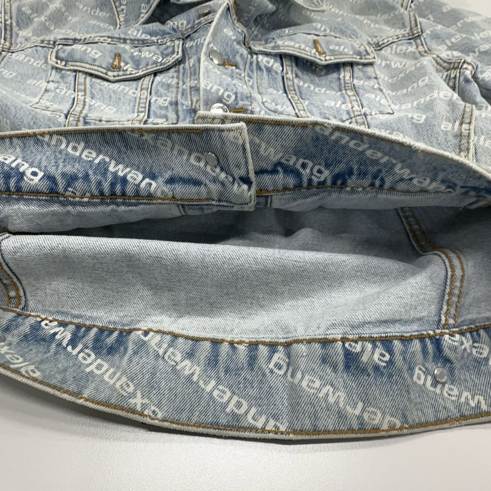 Alexander Wang Alexander Wang Logo Print Denim Jacket Size XS Size XS / US 0-2 / IT 36-38 - 6 Thumbnail