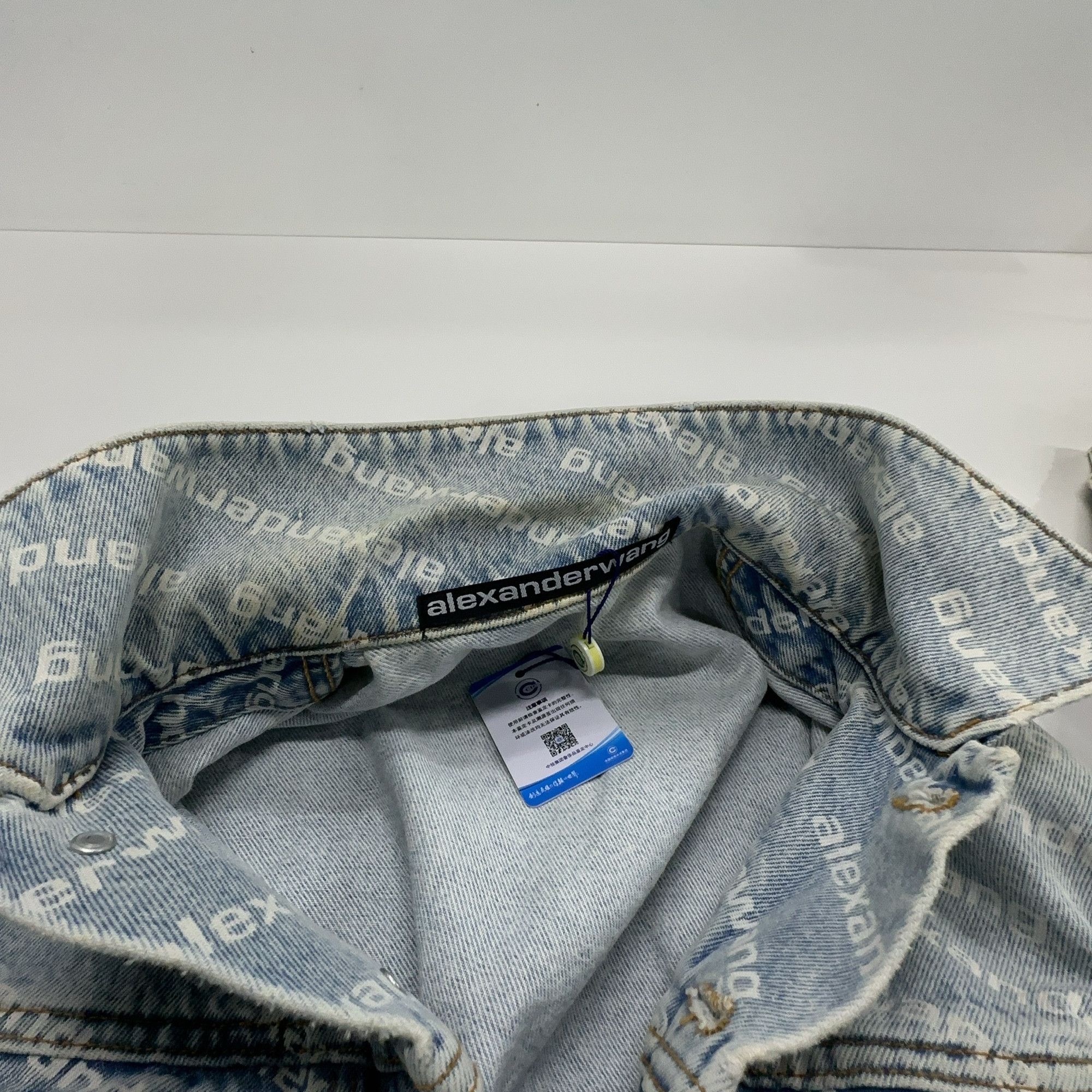 Alexander Wang Alexander Wang Logo Print Denim Jacket Size XS Size XS / US 0-2 / IT 36-38 - 5 Thumbnail