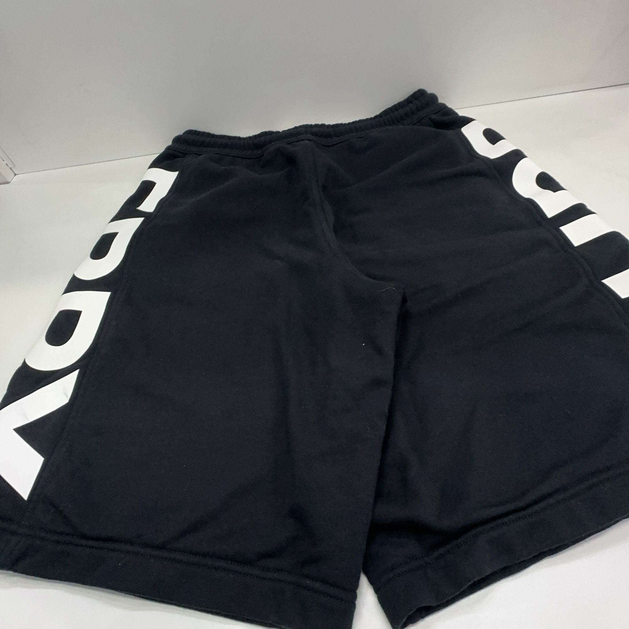 Burberry Burberry Logo Print Shorts Size L Size US 34 / EU 50 - 6 Thumbnail
