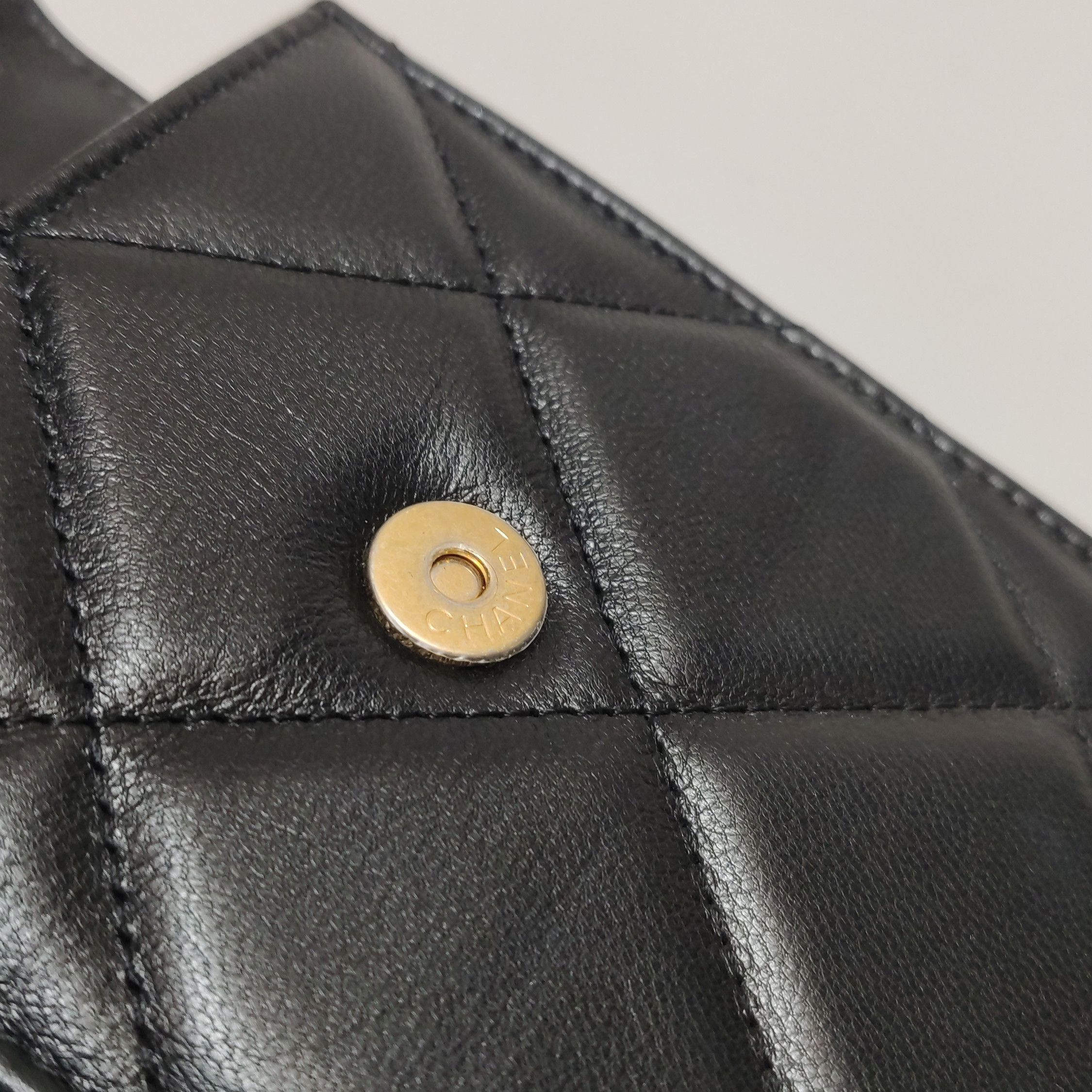 Chanel Chanel Women os Crossbody Bags Size ONE SIZE - 15 Thumbnail