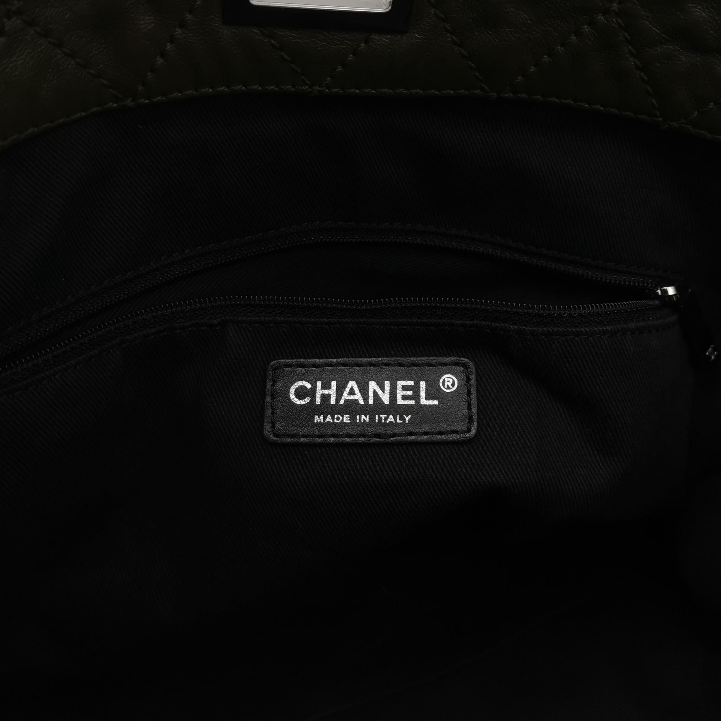 Chanel Chanel Women os Tote Bags Size ONE SIZE - 8 Thumbnail