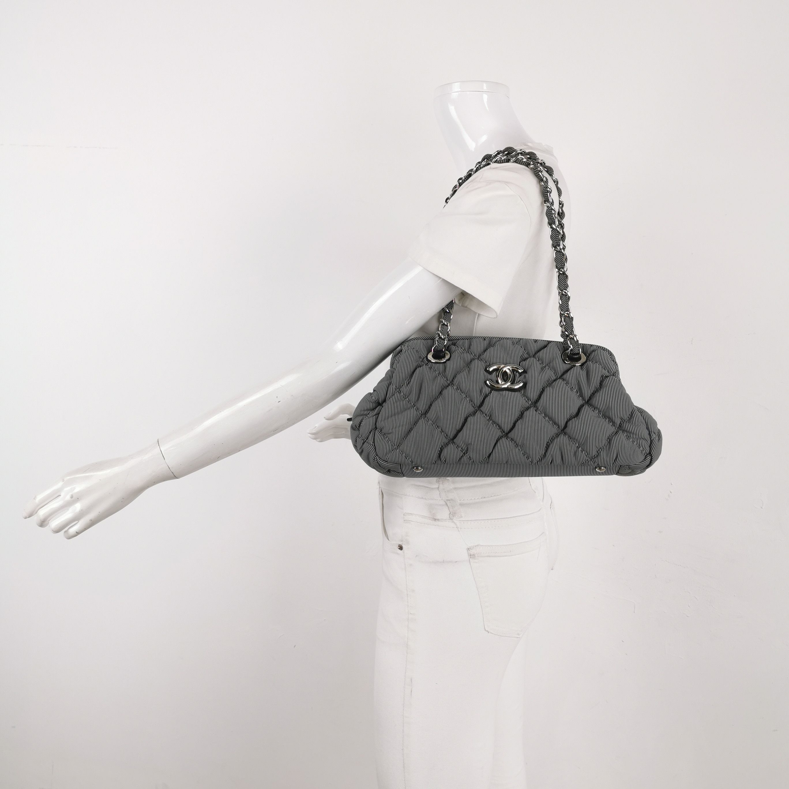 Chanel Chanel Women os Shoulder Bags Size ONE SIZE - 2 Thumbnail