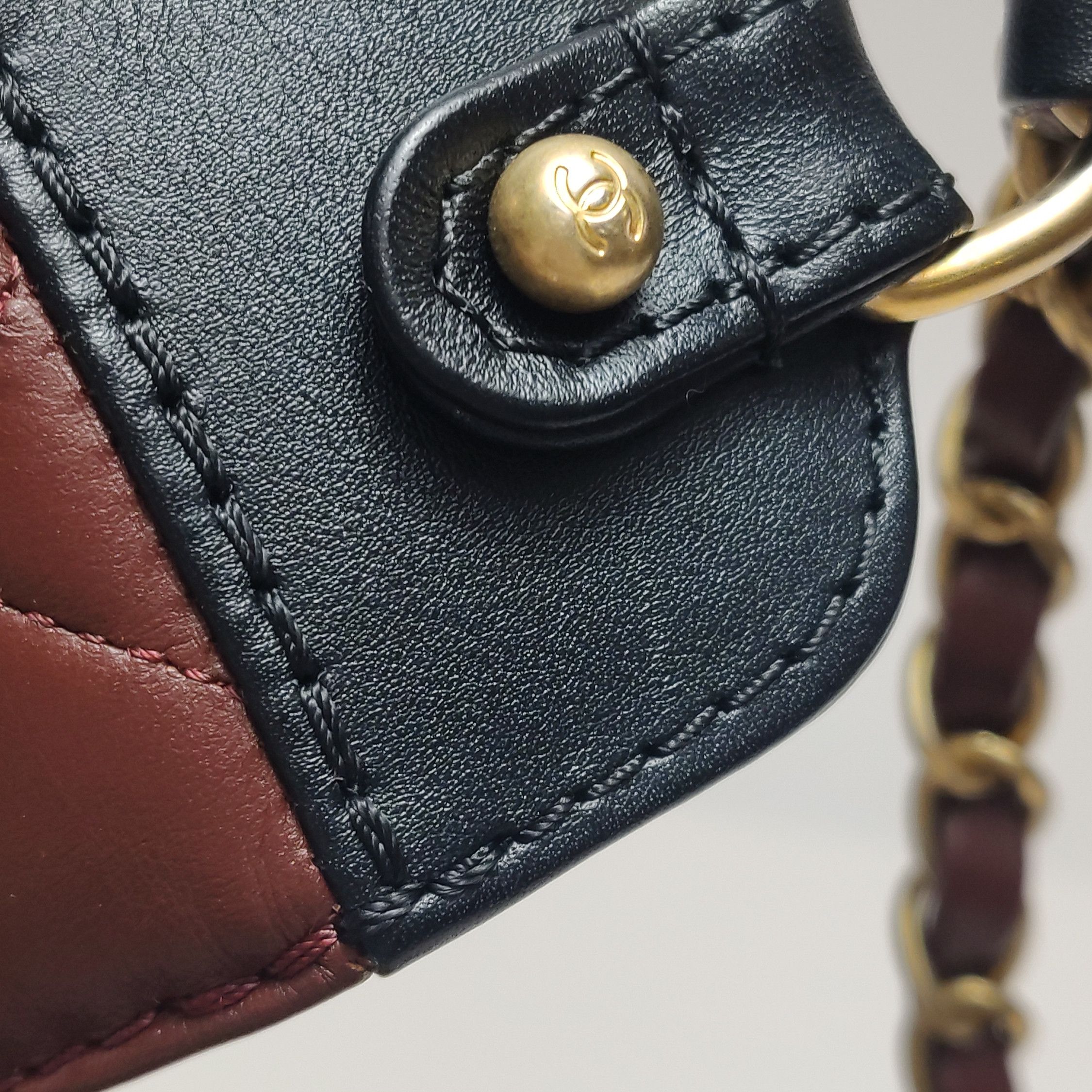 Chanel Chanel Women os Crossbody Bags Size ONE SIZE - 13 Thumbnail