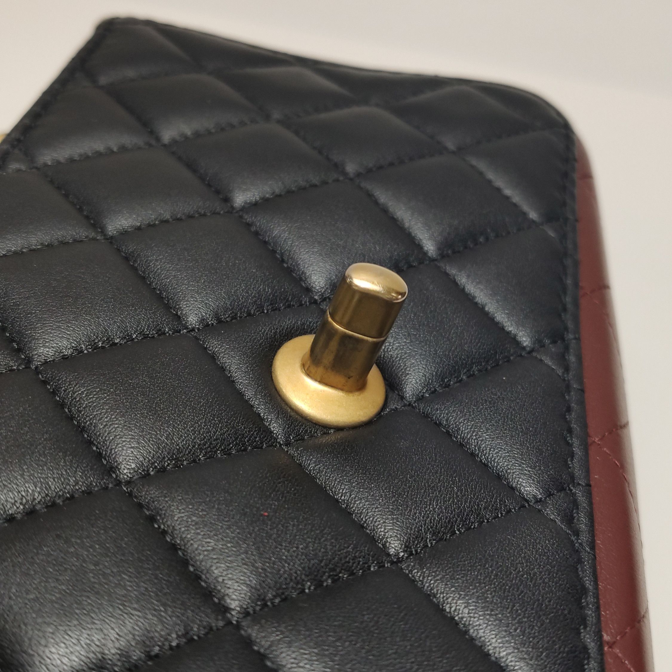 Chanel Chanel Women os Crossbody Bags Size ONE SIZE - 14 Thumbnail