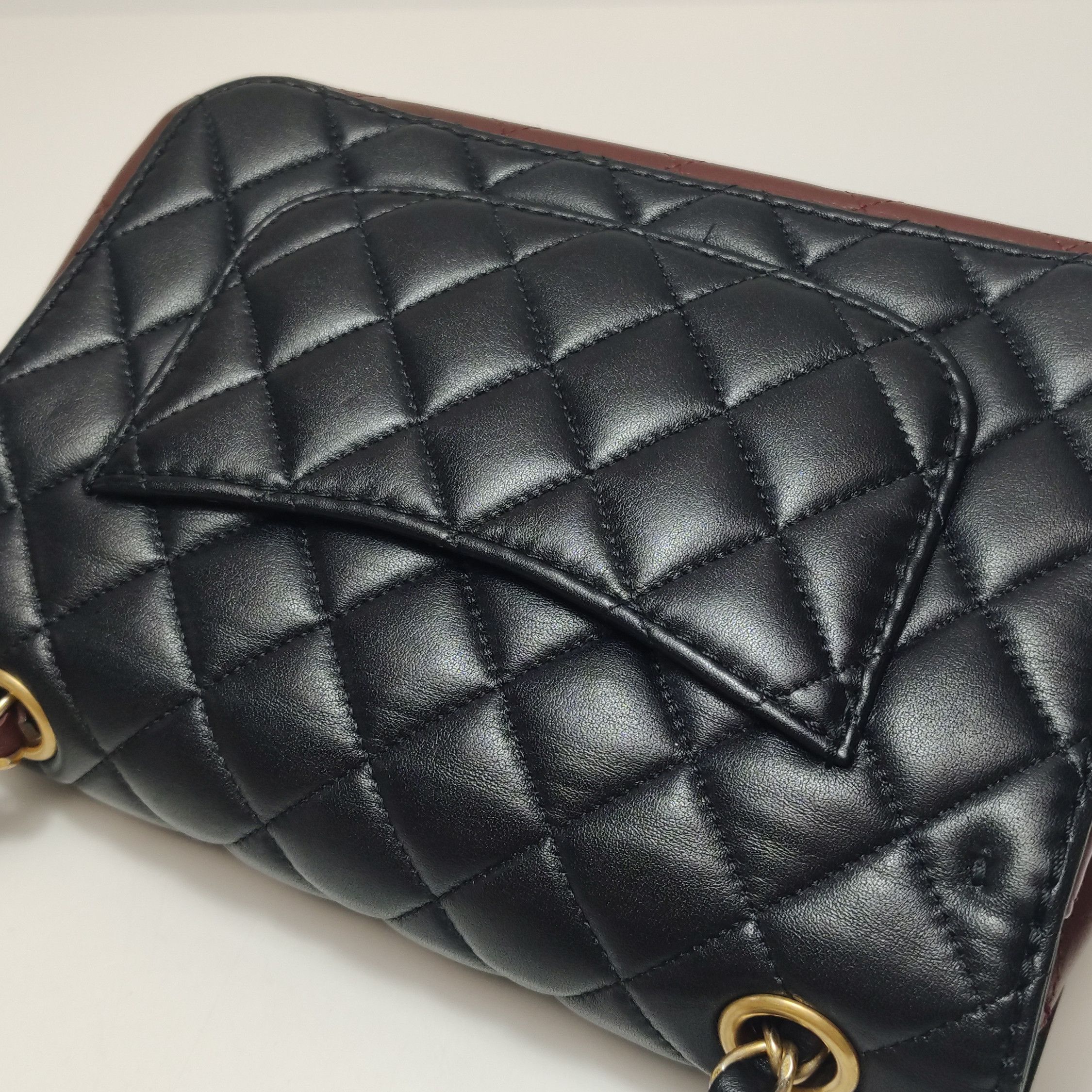 Chanel Chanel Women os Crossbody Bags Size ONE SIZE - 23 Thumbnail