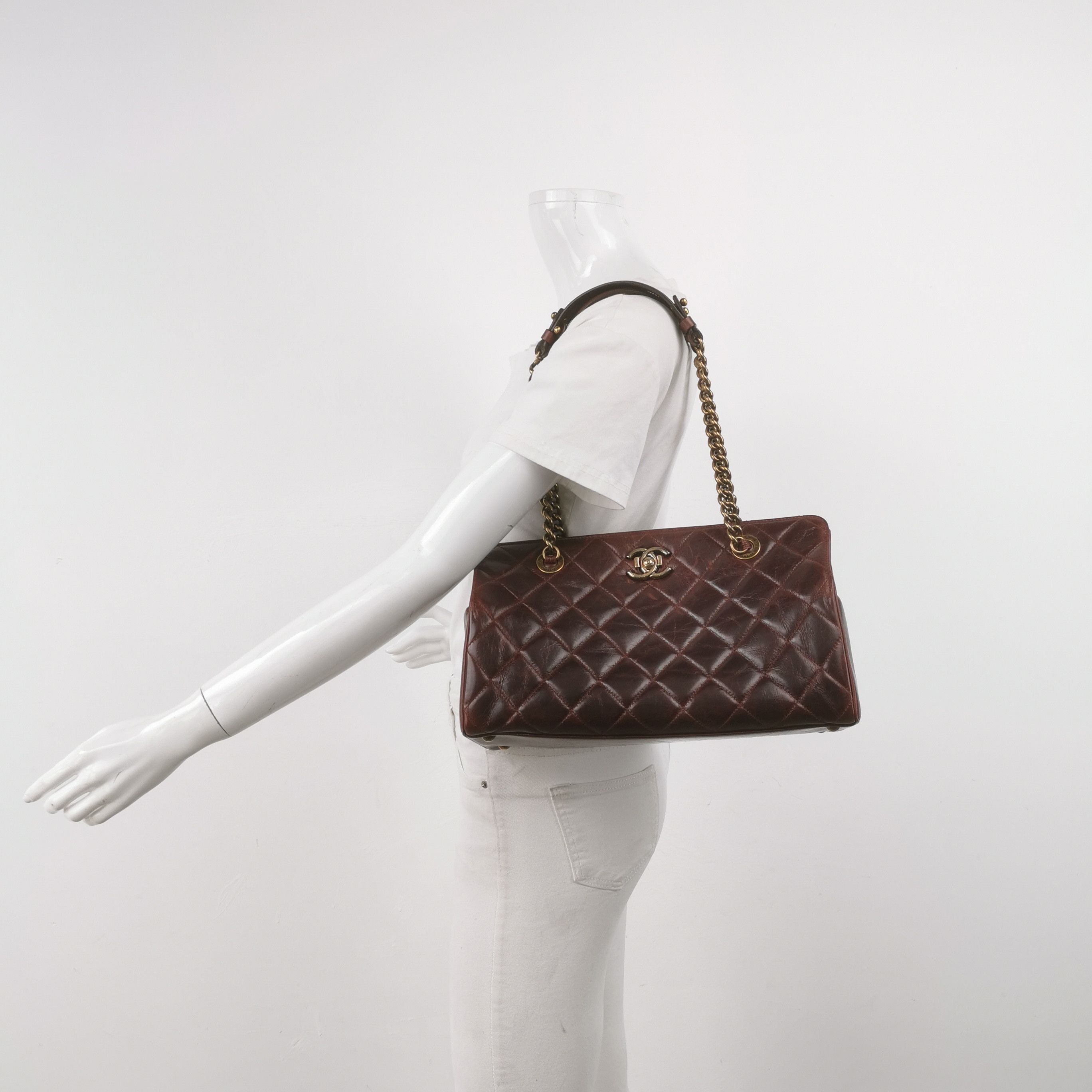 Chanel Chanel Women os Shoulder Bags Size ONE SIZE - 2 Thumbnail