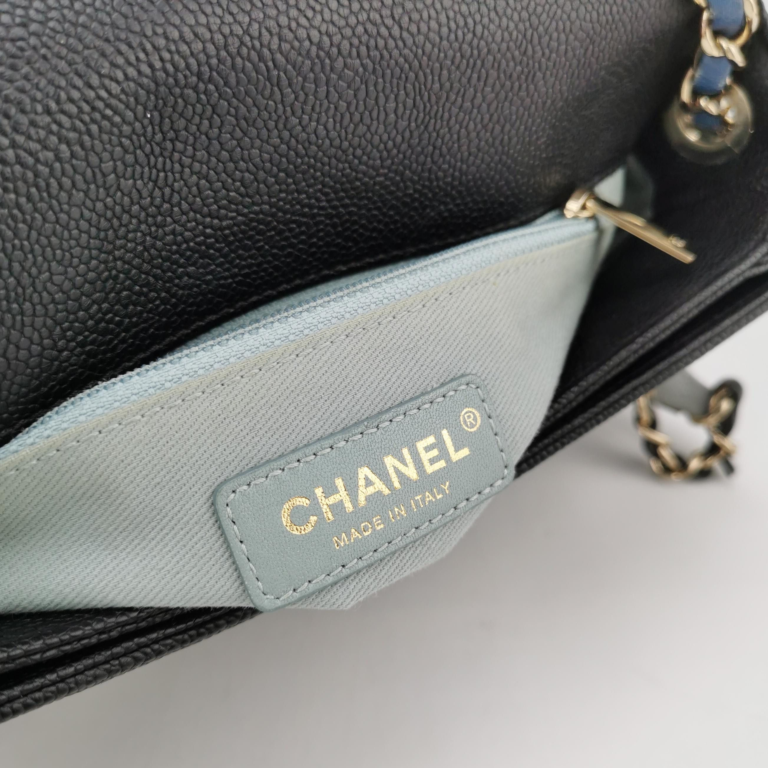 Chanel Chanel Women os Shoulder Bags Size ONE SIZE - 8 Thumbnail