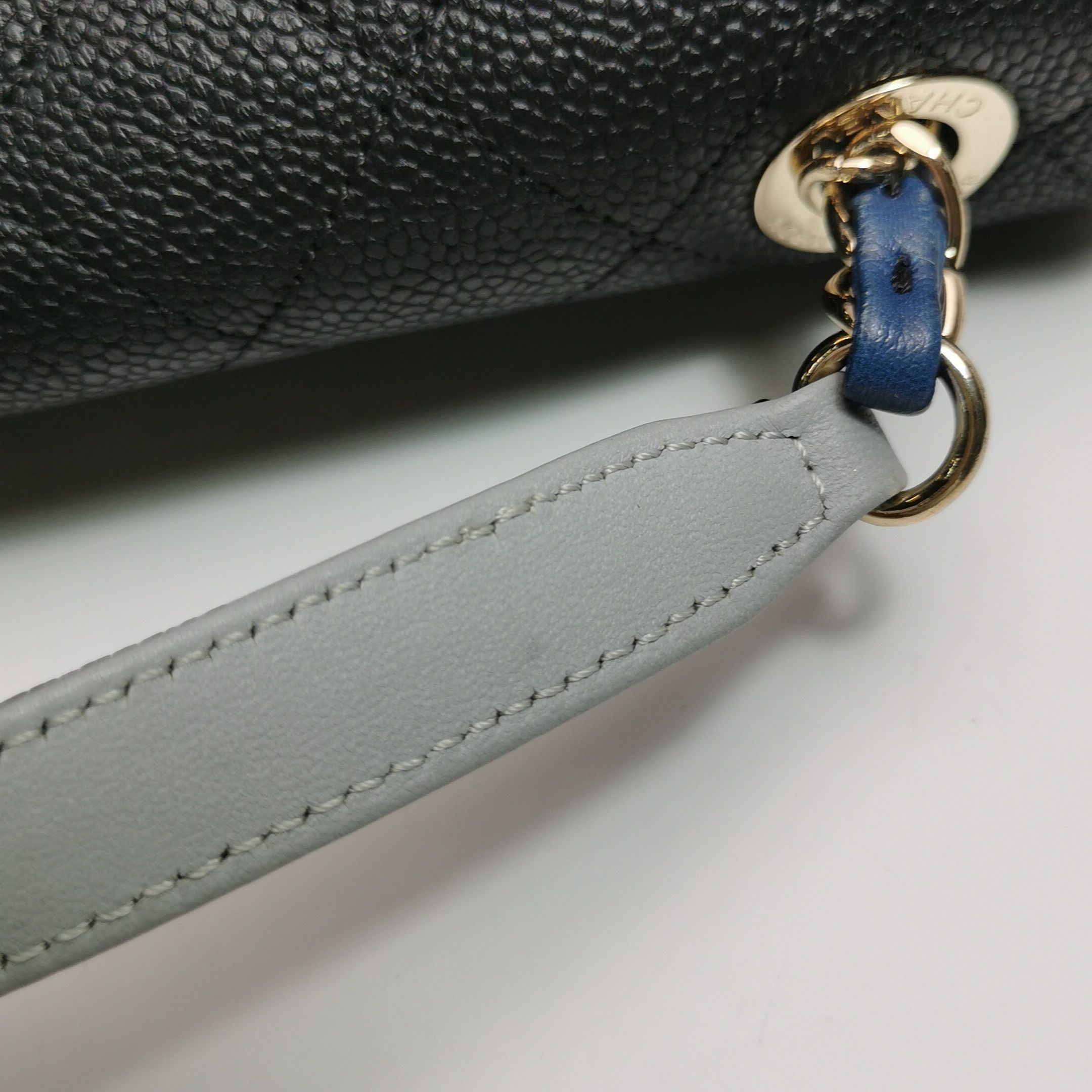 Chanel Chanel Women os Shoulder Bags Size ONE SIZE - 22 Thumbnail