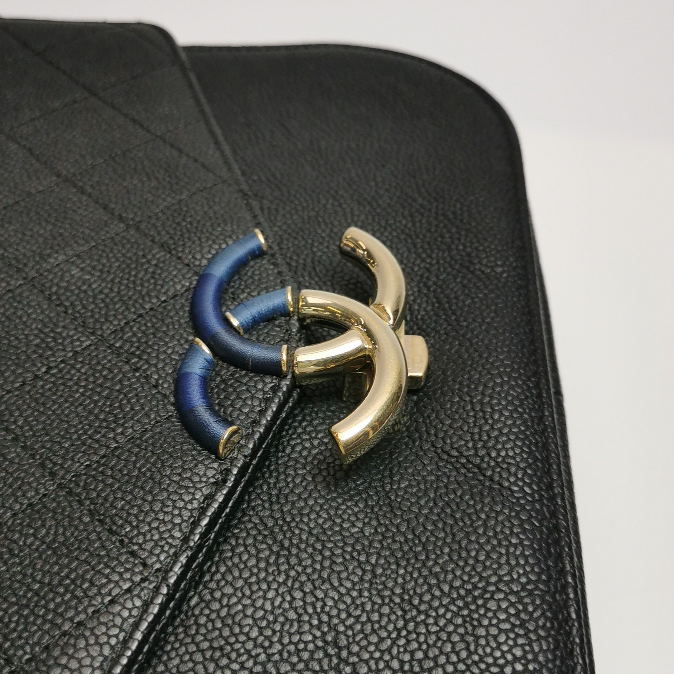Chanel Chanel Women os Shoulder Bags Size ONE SIZE - 15 Thumbnail