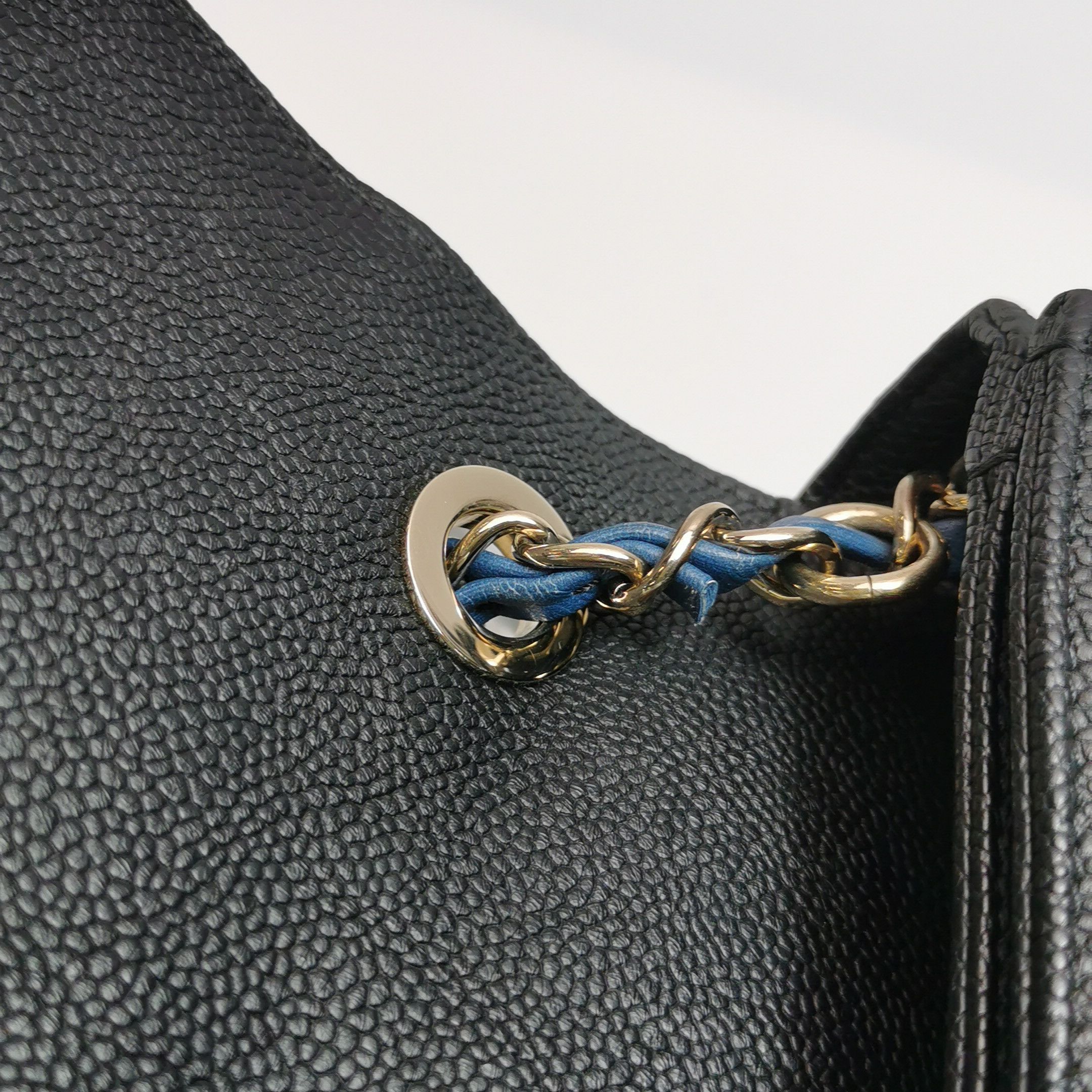 Chanel Chanel Women os Shoulder Bags Size ONE SIZE - 16 Thumbnail