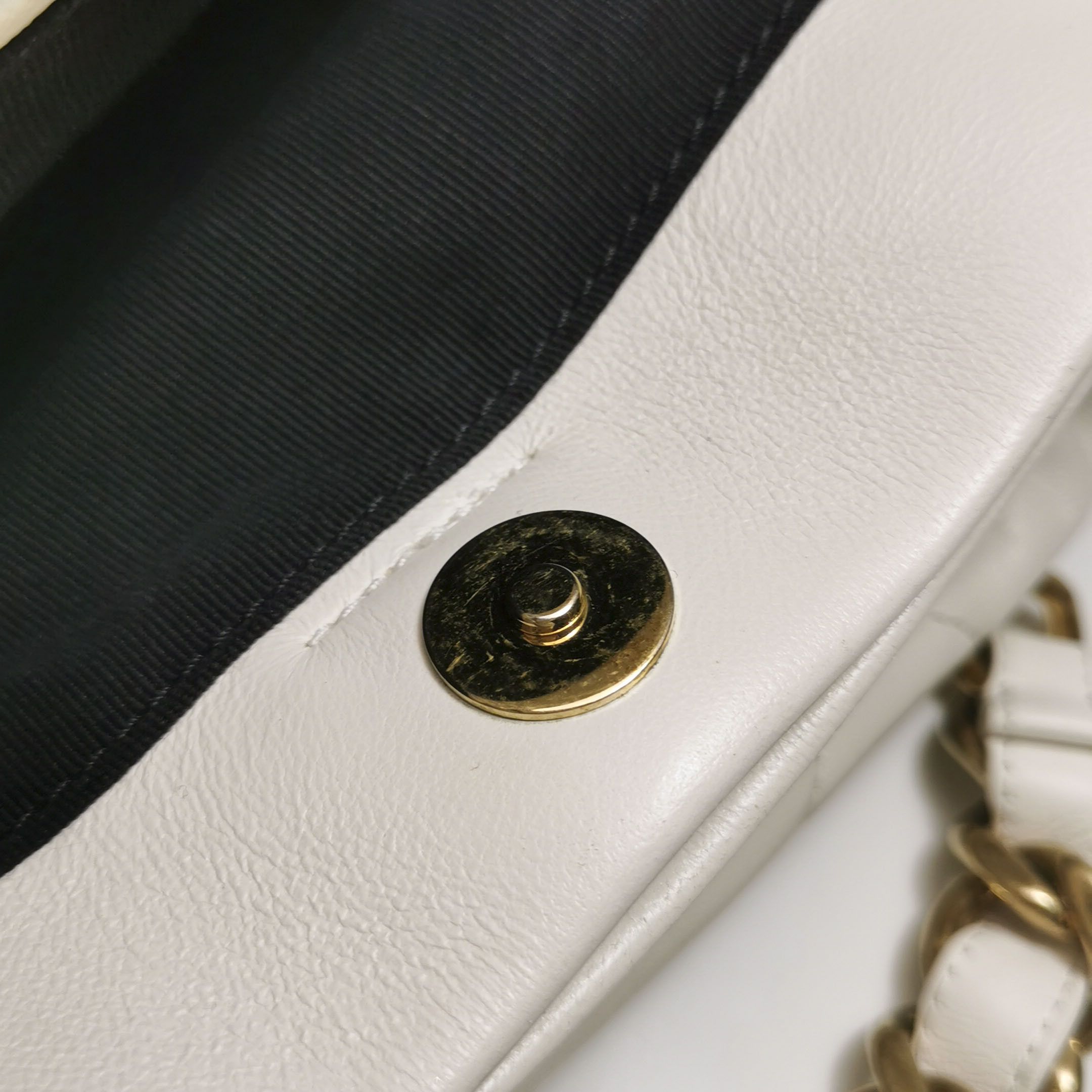 Chanel Chanel Women os Shoulder Bags Size ONE SIZE - 15 Thumbnail