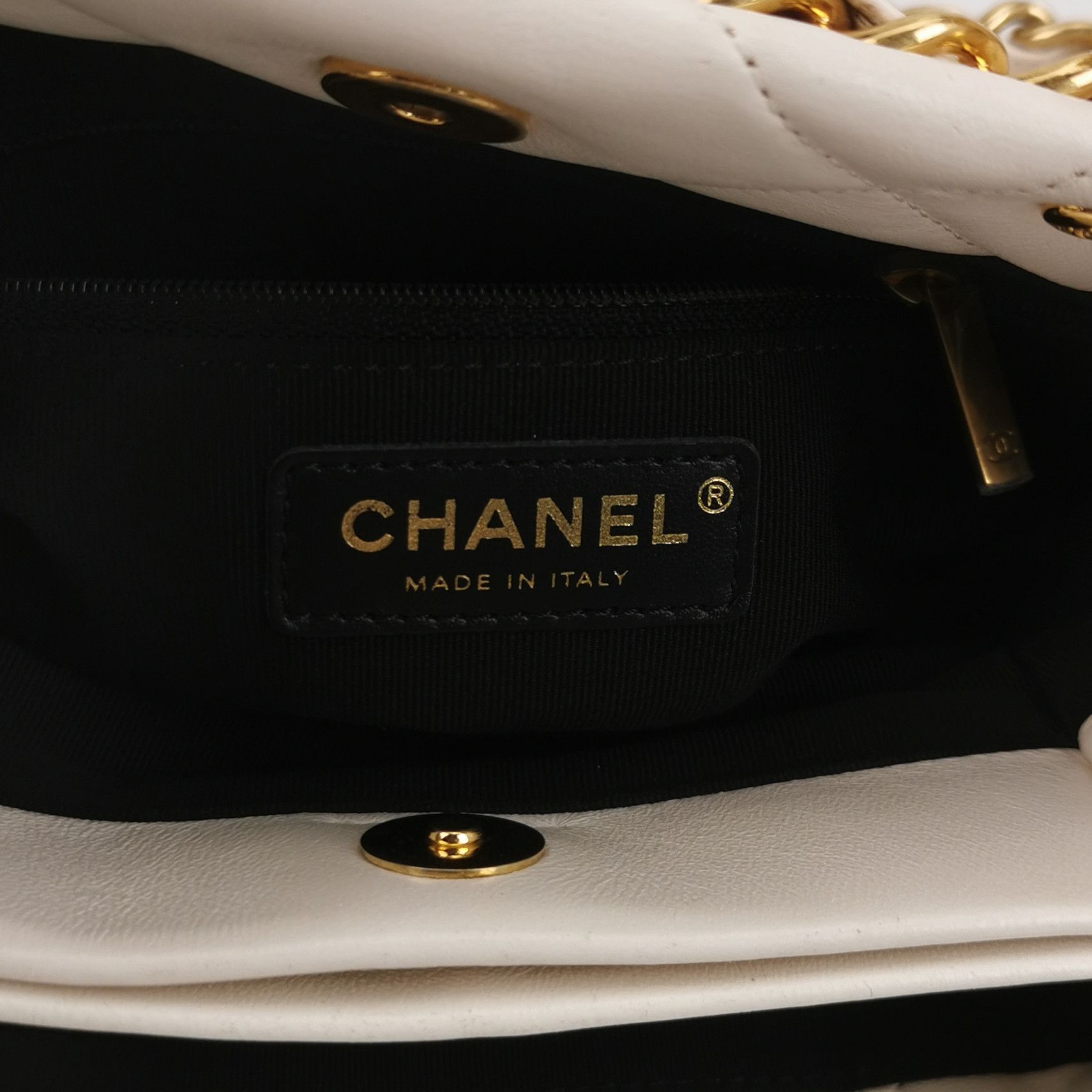 Chanel Chanel Women os Shoulder Bags Size ONE SIZE - 8 Thumbnail