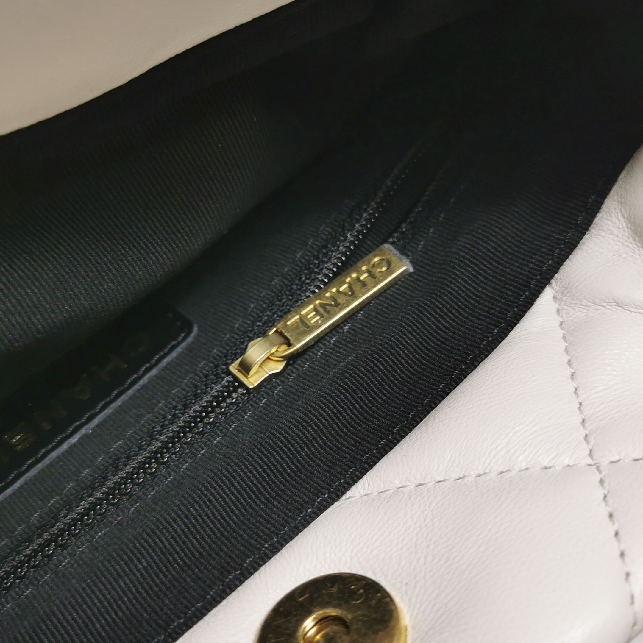 Chanel Chanel Women os Shoulder Bags Size ONE SIZE - 14 Thumbnail