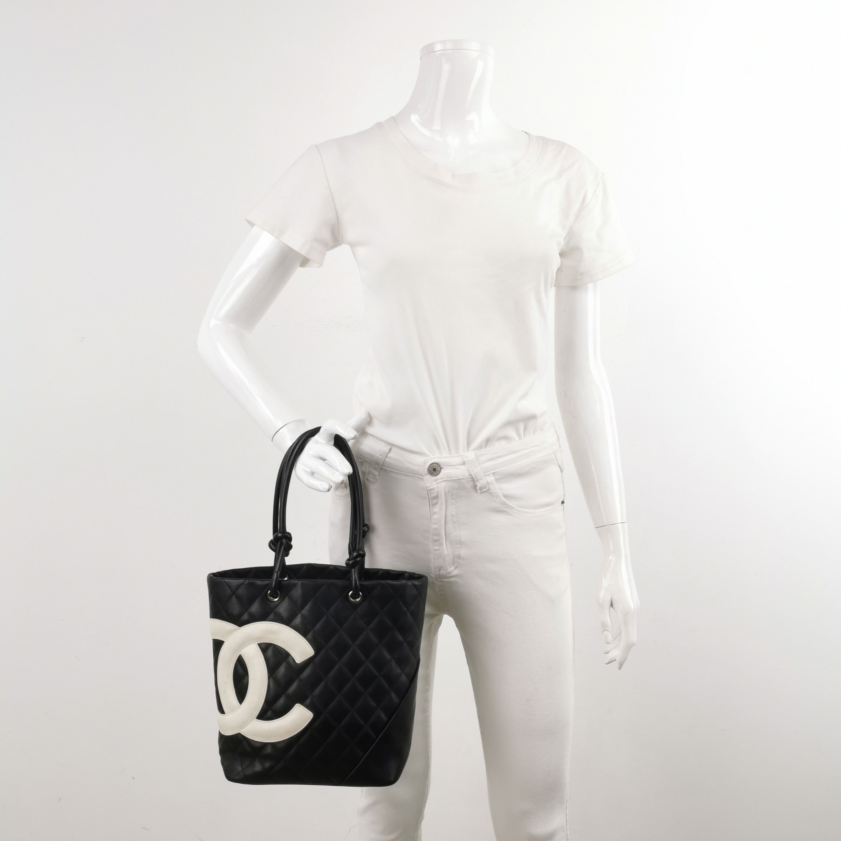 Chanel Chanel Women os Tote Bags Size ONE SIZE - 2 Thumbnail