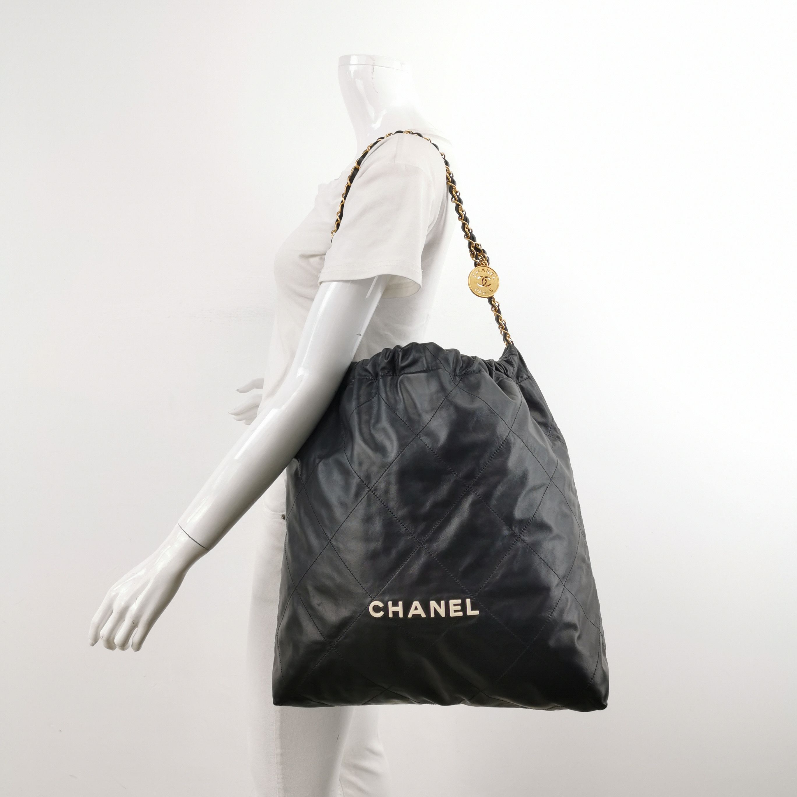 Chanel Chanel Women os Shoulder Bags Size ONE SIZE - 2 Thumbnail