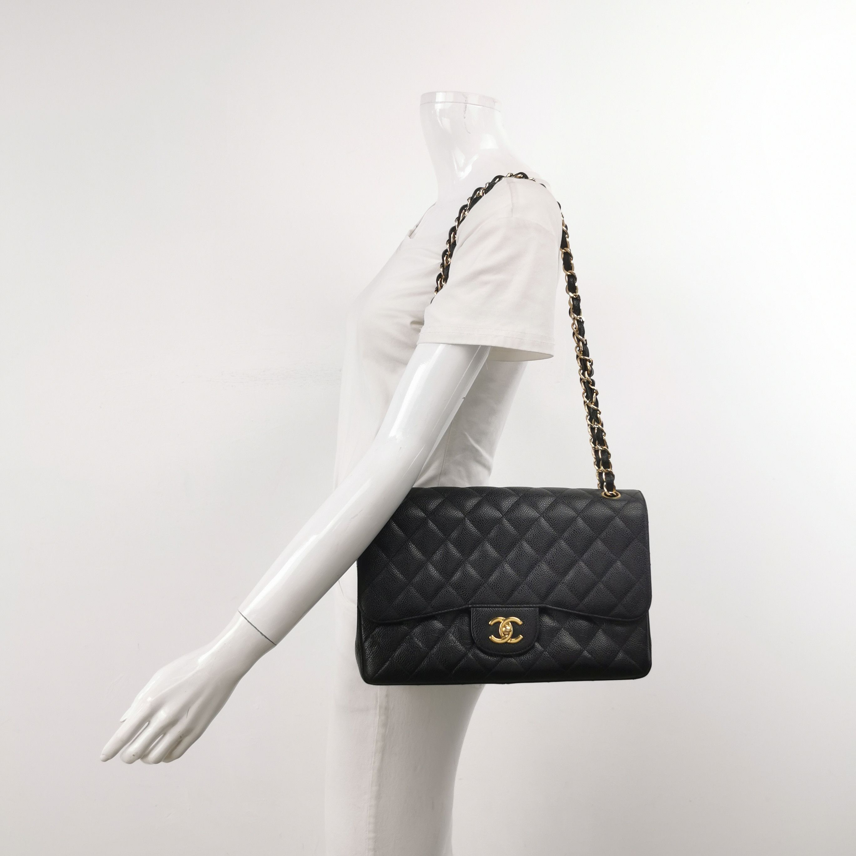 Chanel Chanel Women os Shoulder Bags Size ONE SIZE - 2 Thumbnail