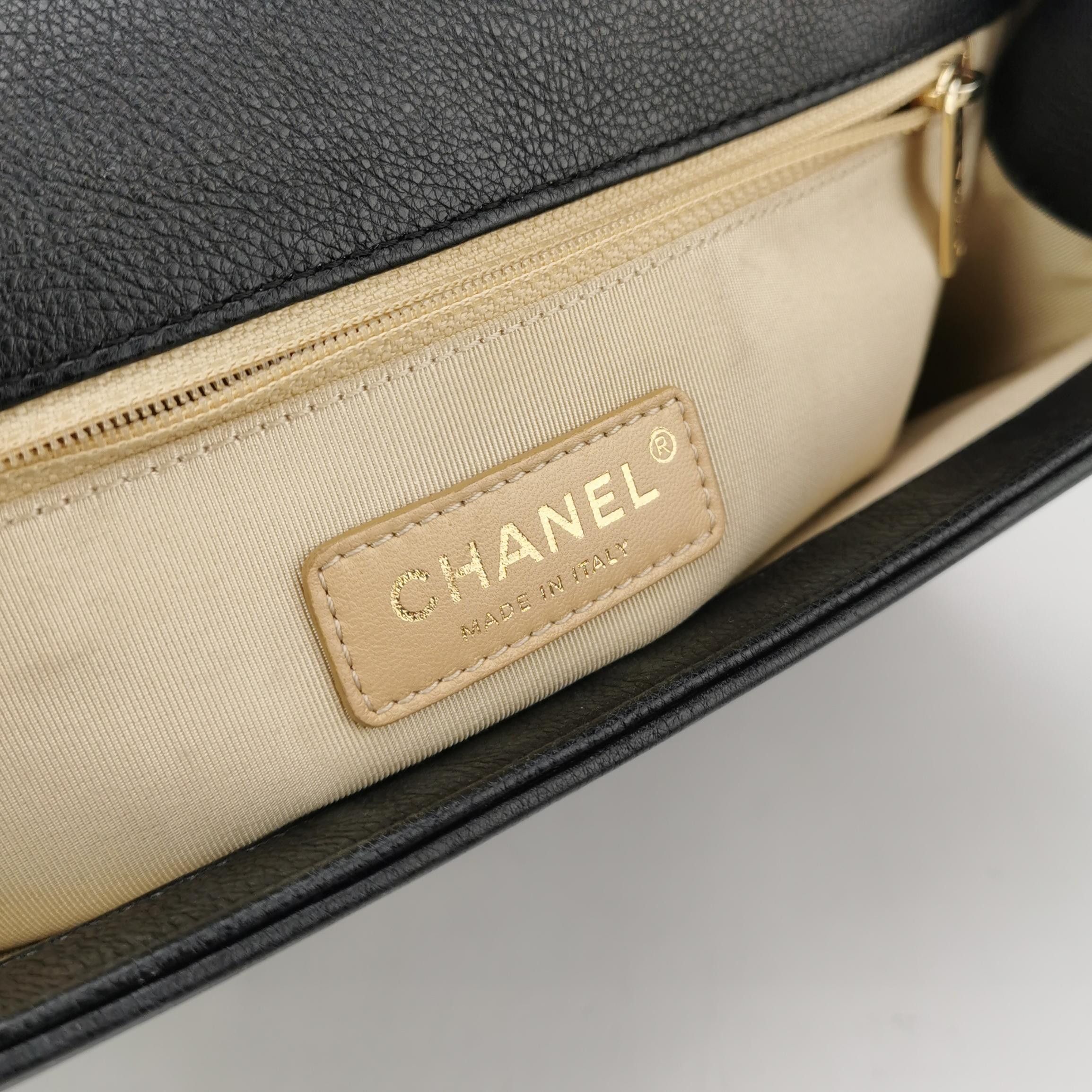 Chanel Chanel Women os Shoulder Bags Size ONE SIZE - 8 Thumbnail