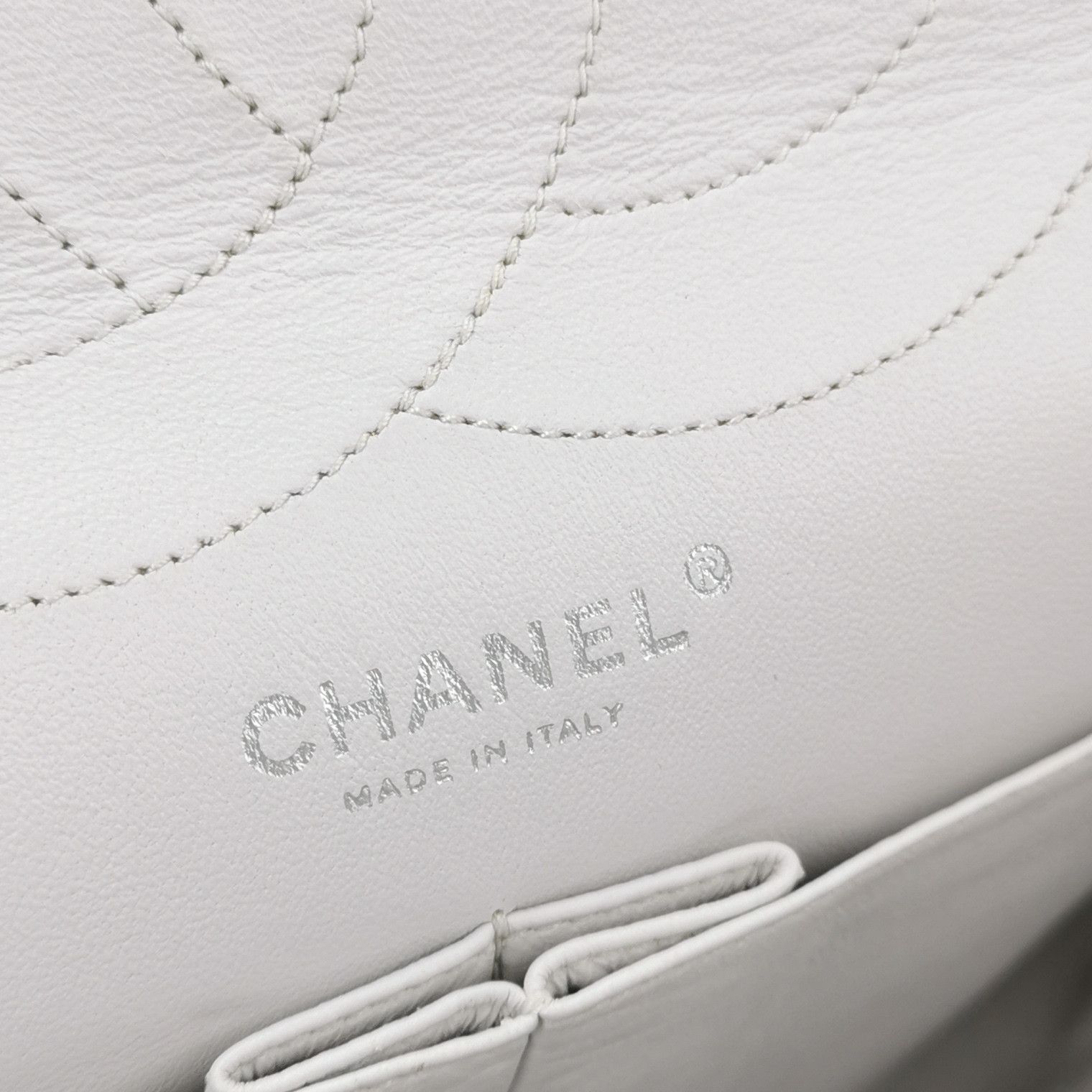 Chanel Chanel Women os Shoulder Bags Size ONE SIZE - 8 Thumbnail
