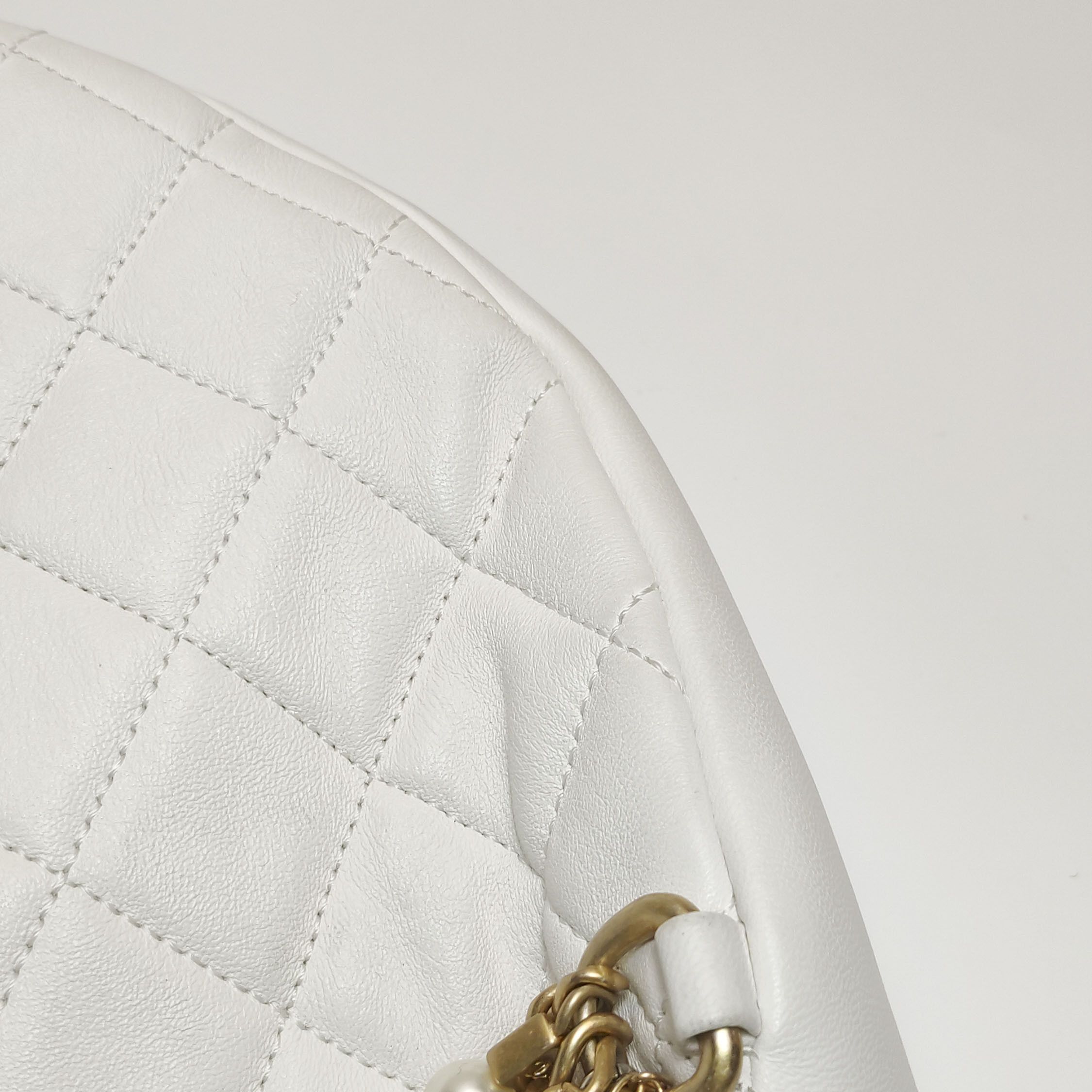 Chanel Chanel Women os Shoulder Bags Size ONE SIZE - 25 Thumbnail