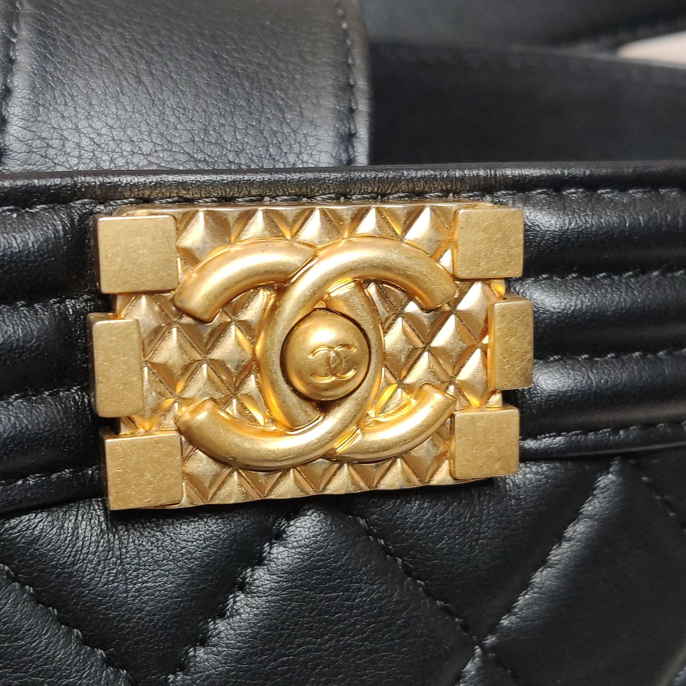 Chanel Chanel Women os Shoulder Bags Size ONE SIZE - 15 Thumbnail