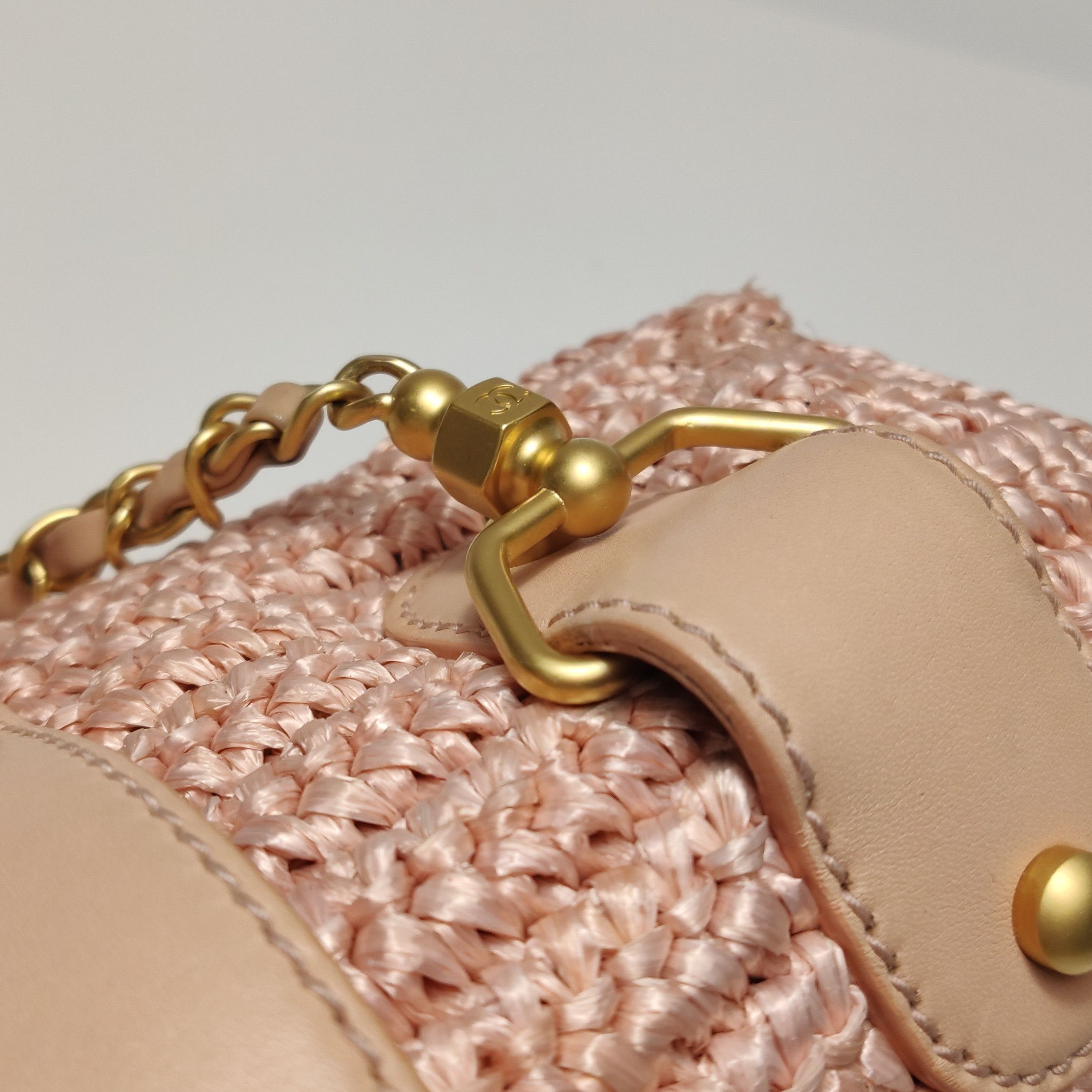 Chanel Chanel Women os Crossbody Bags Size ONE SIZE - 14 Thumbnail