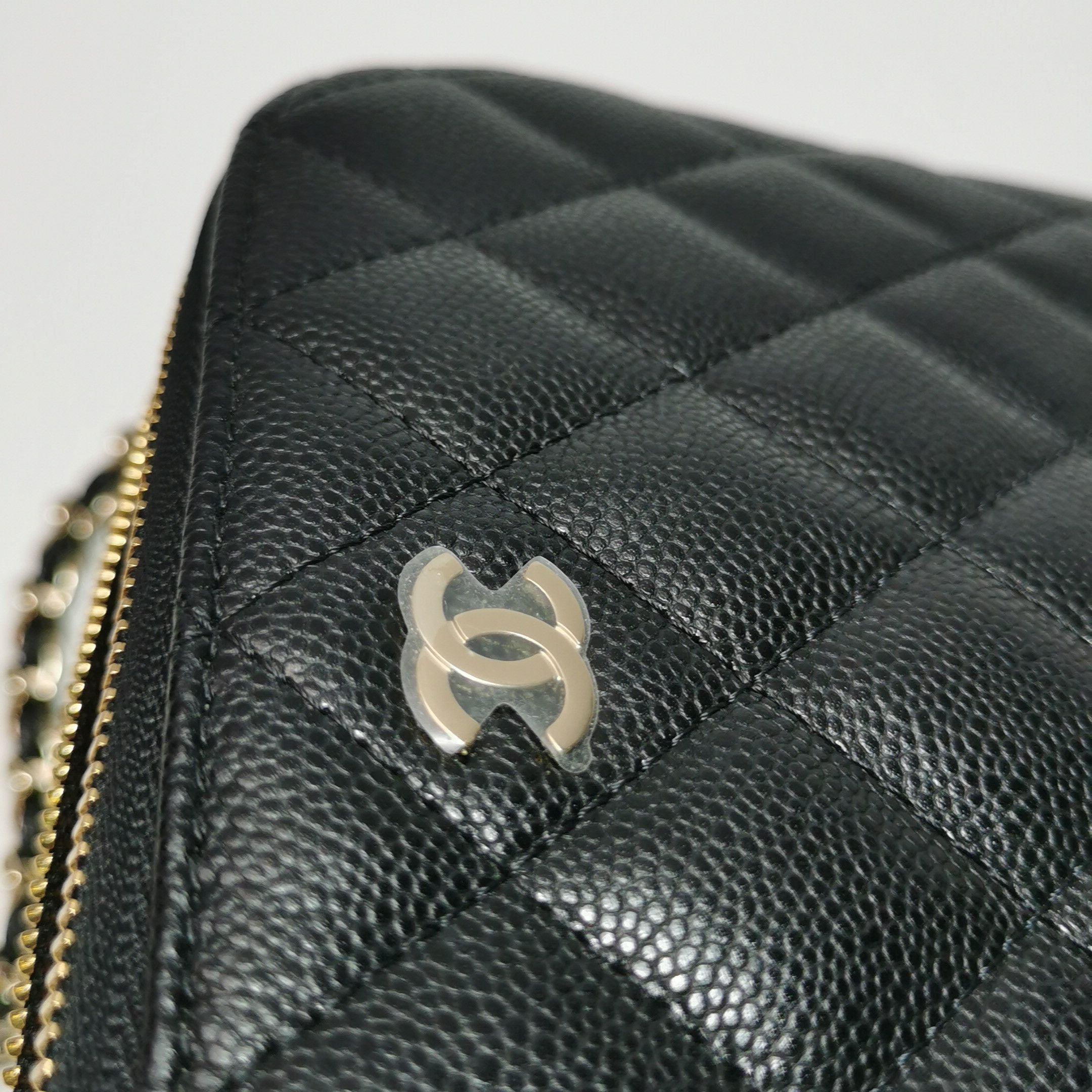 Chanel Chanel Women os Crossbody Bags Size ONE SIZE - 13 Thumbnail