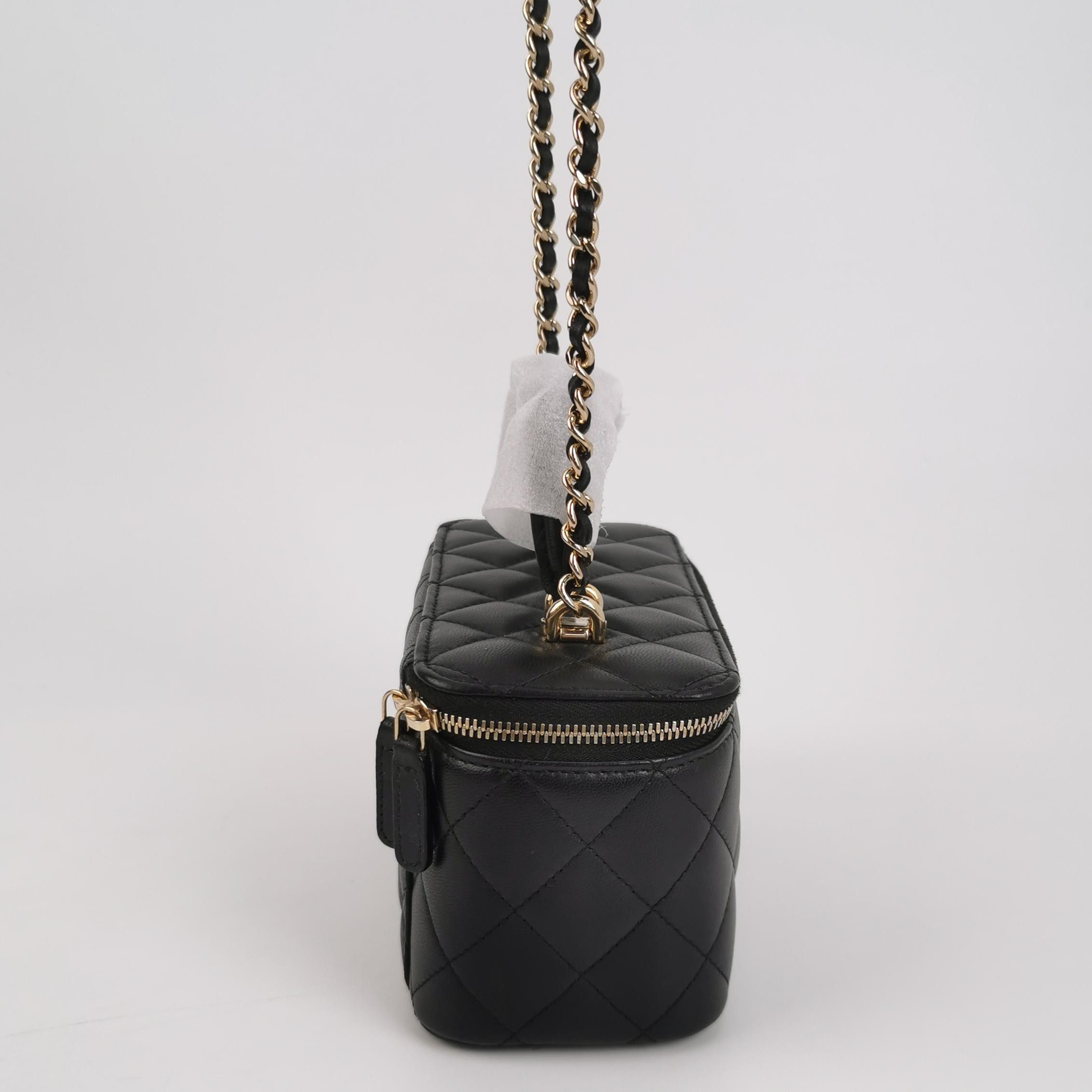 Chanel Chanel Women os Shoulder Bags Size ONE SIZE - 4 Thumbnail