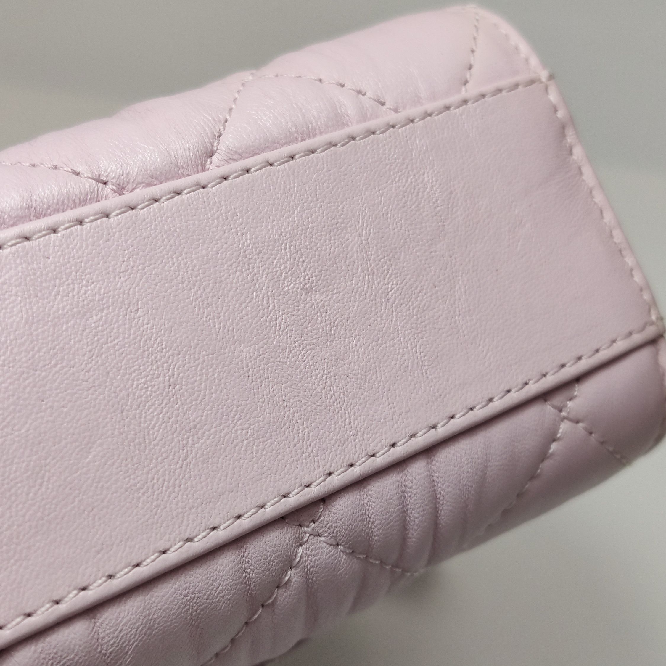 Chanel Chanel Women os Crossbody Bags Size ONE SIZE - 25 Thumbnail