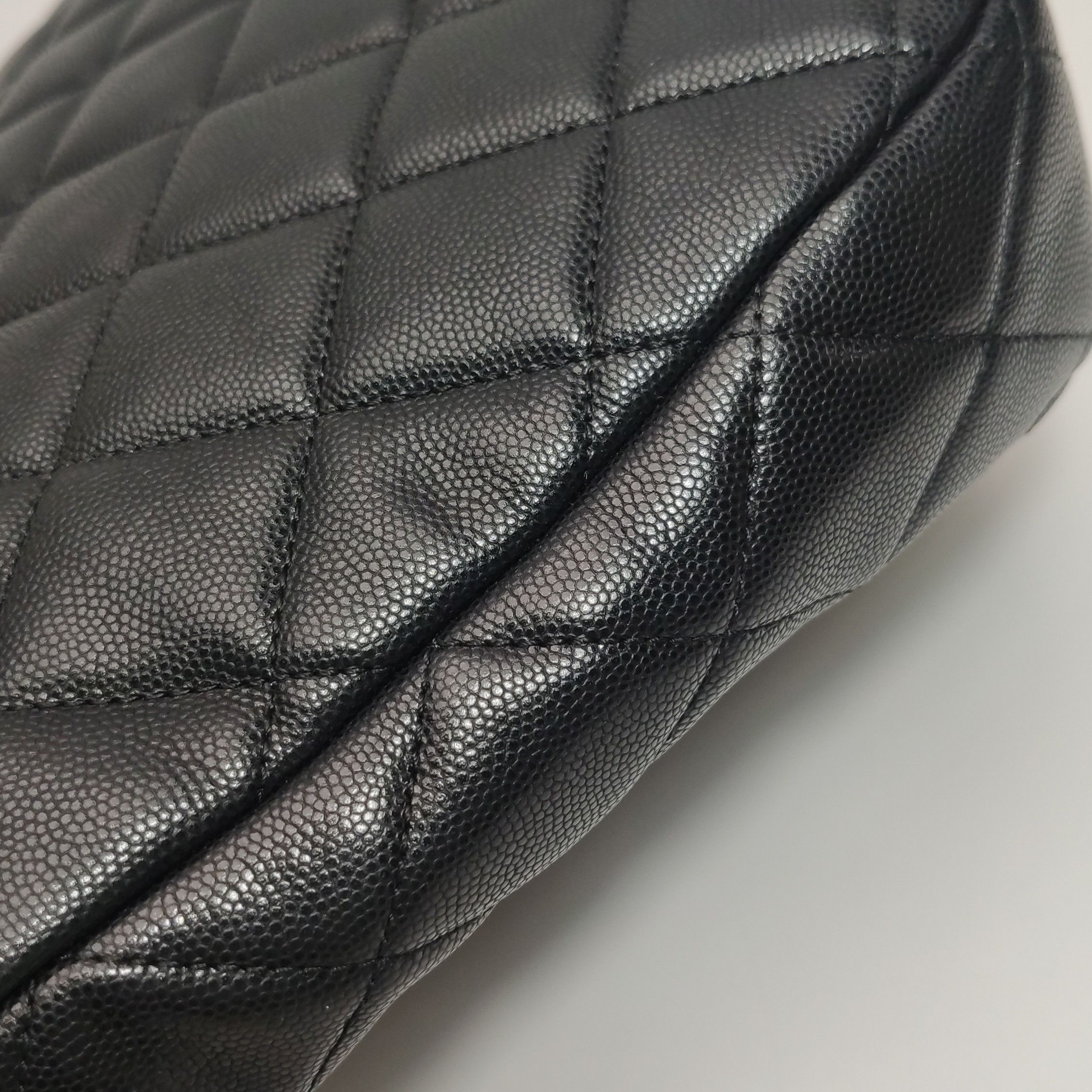 Chanel Chanel Women os Shoulder Bags Size ONE SIZE - 24 Thumbnail