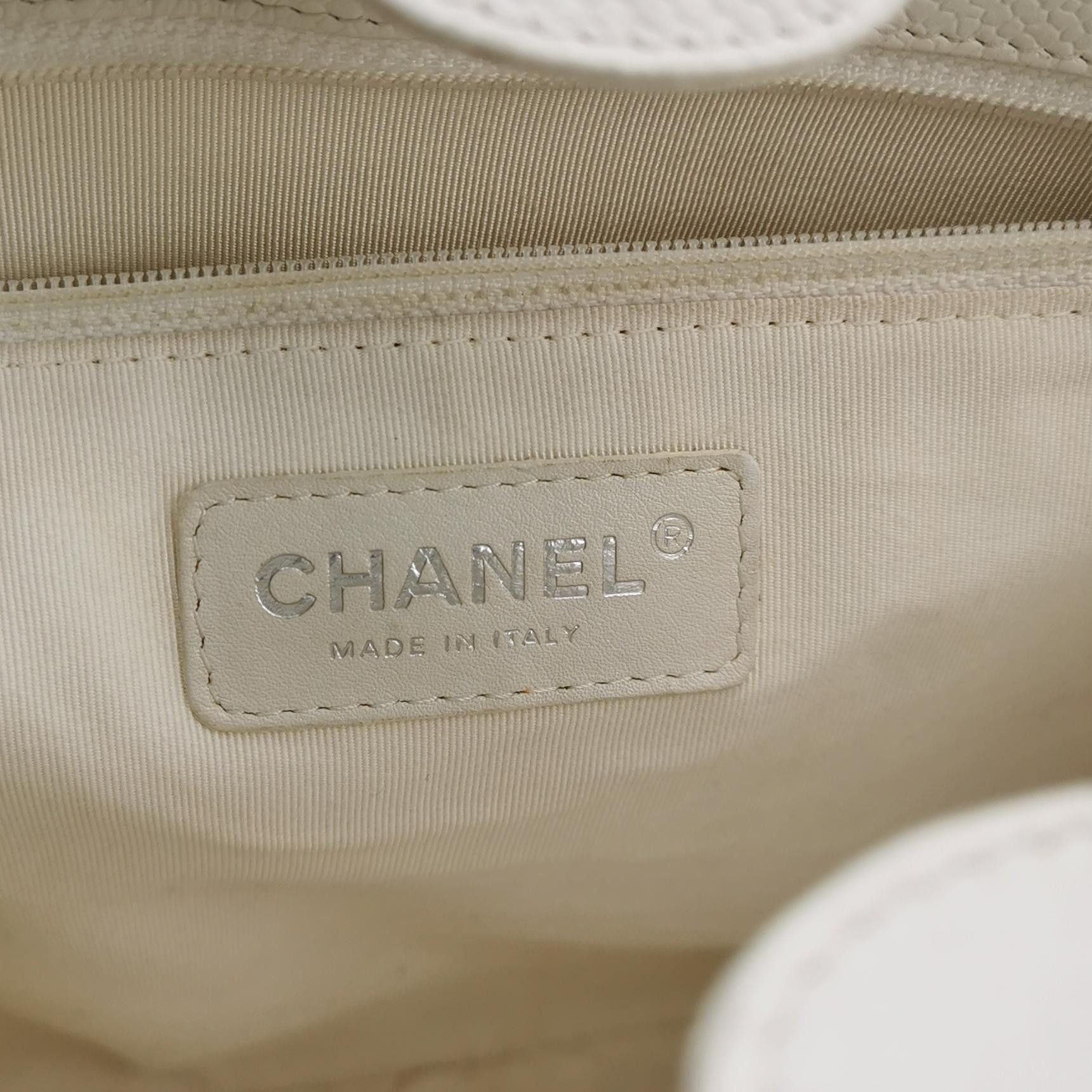 Chanel Chanel Women os Shoulder Bags Size ONE SIZE - 8 Thumbnail