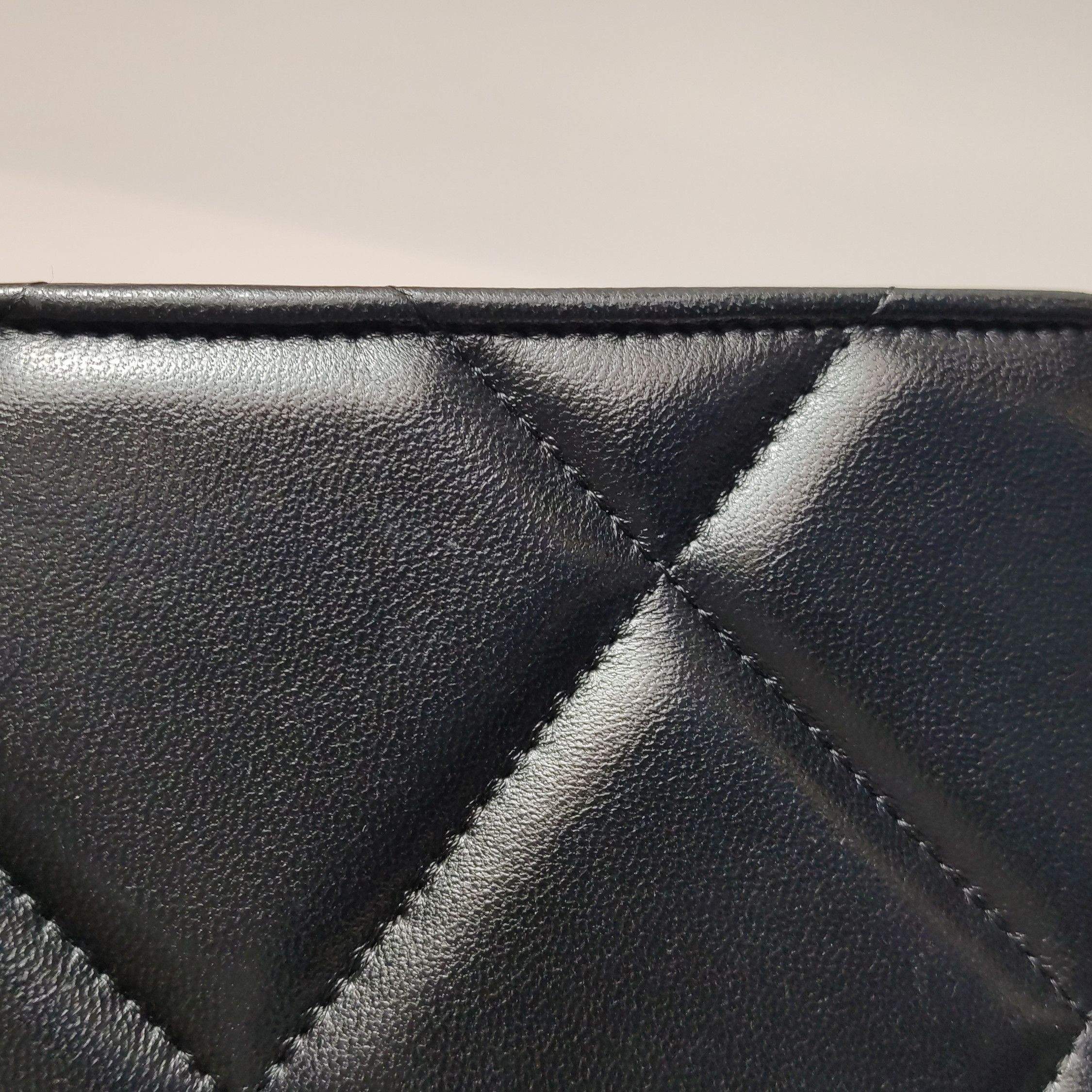 Chanel Chanel Women os Crossbody Bags Size ONE SIZE - 22 Thumbnail