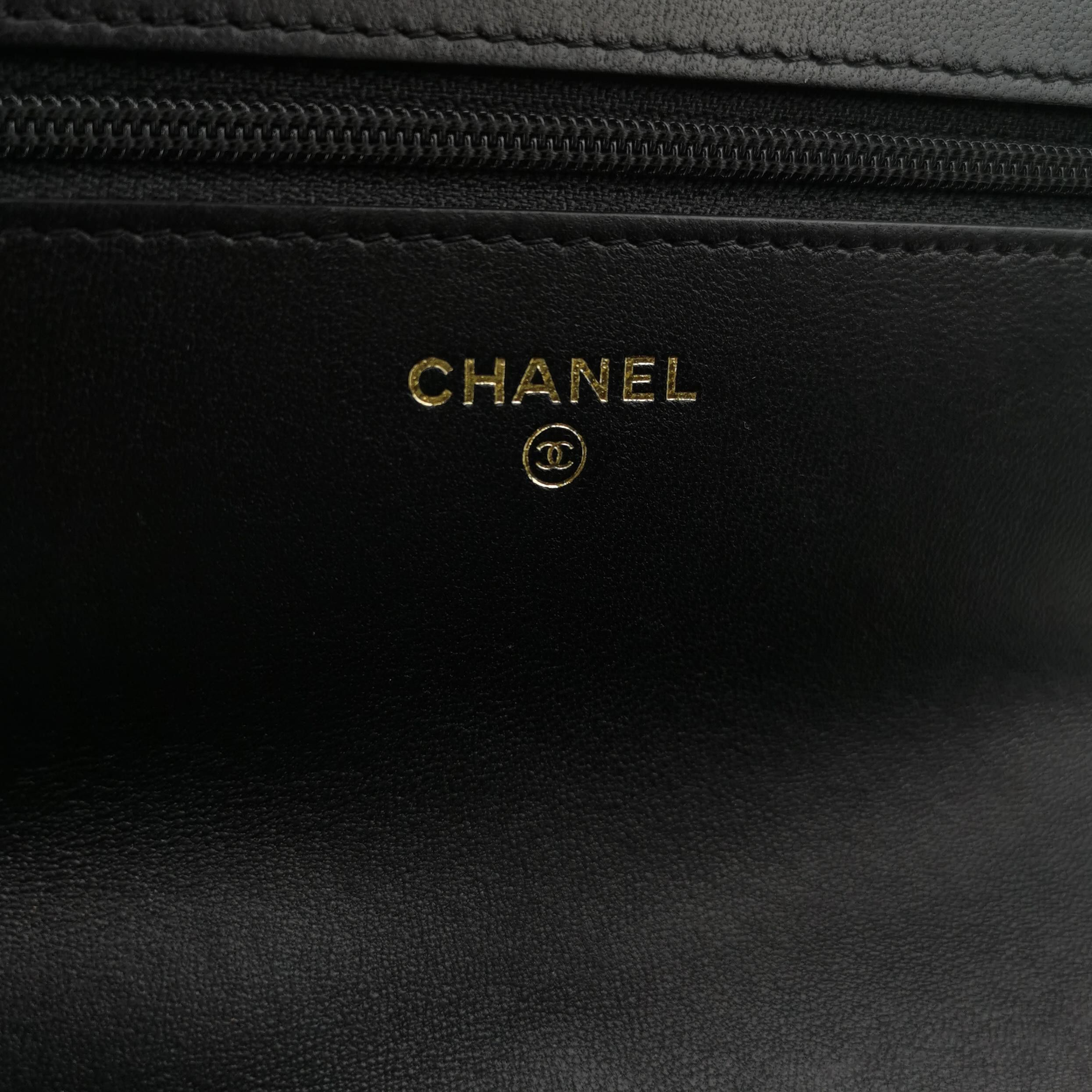 Chanel Chanel Women os Crossbody Bags Size ONE SIZE - 8 Thumbnail