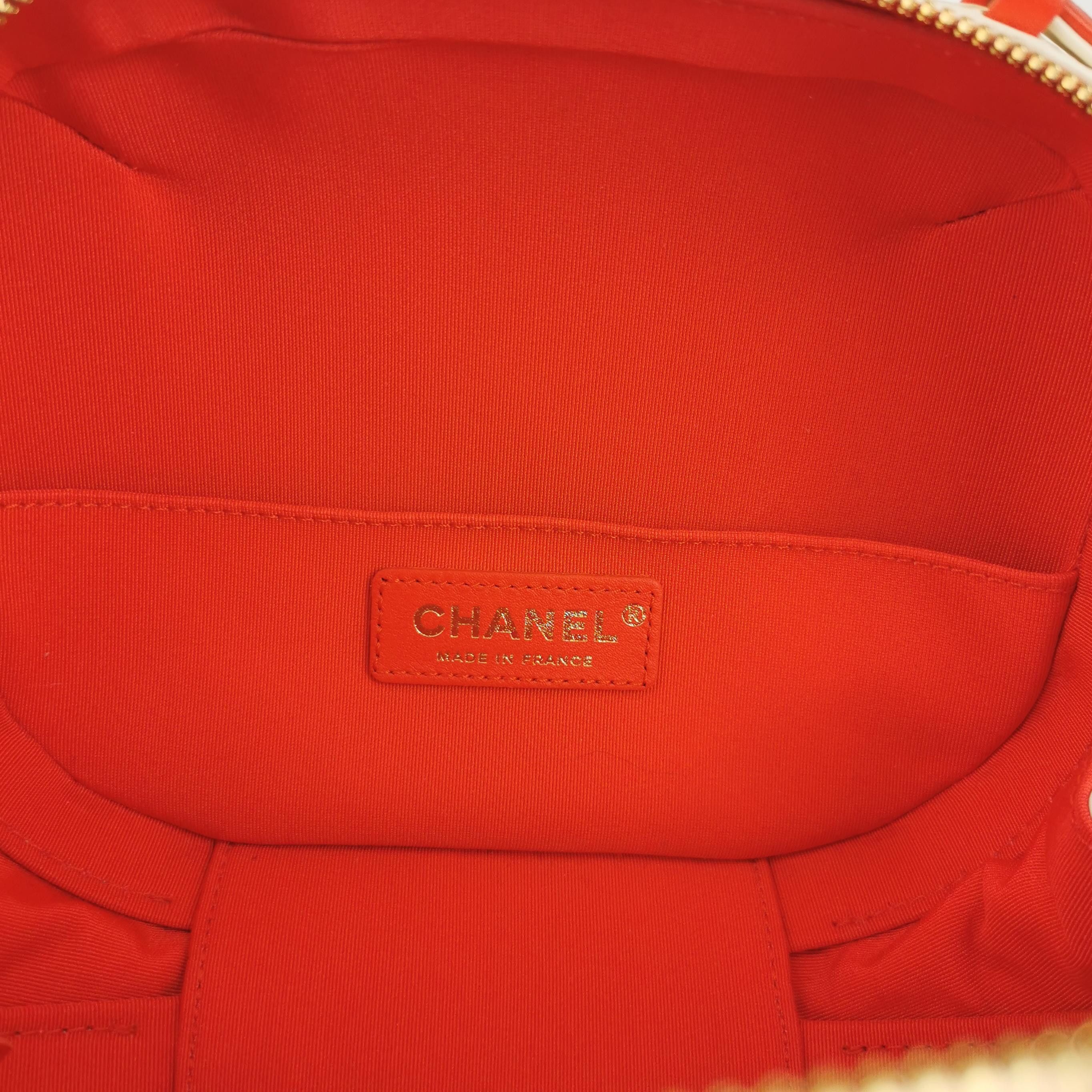 Chanel Chanel Women os Shoulder Bags Size ONE SIZE - 8 Thumbnail