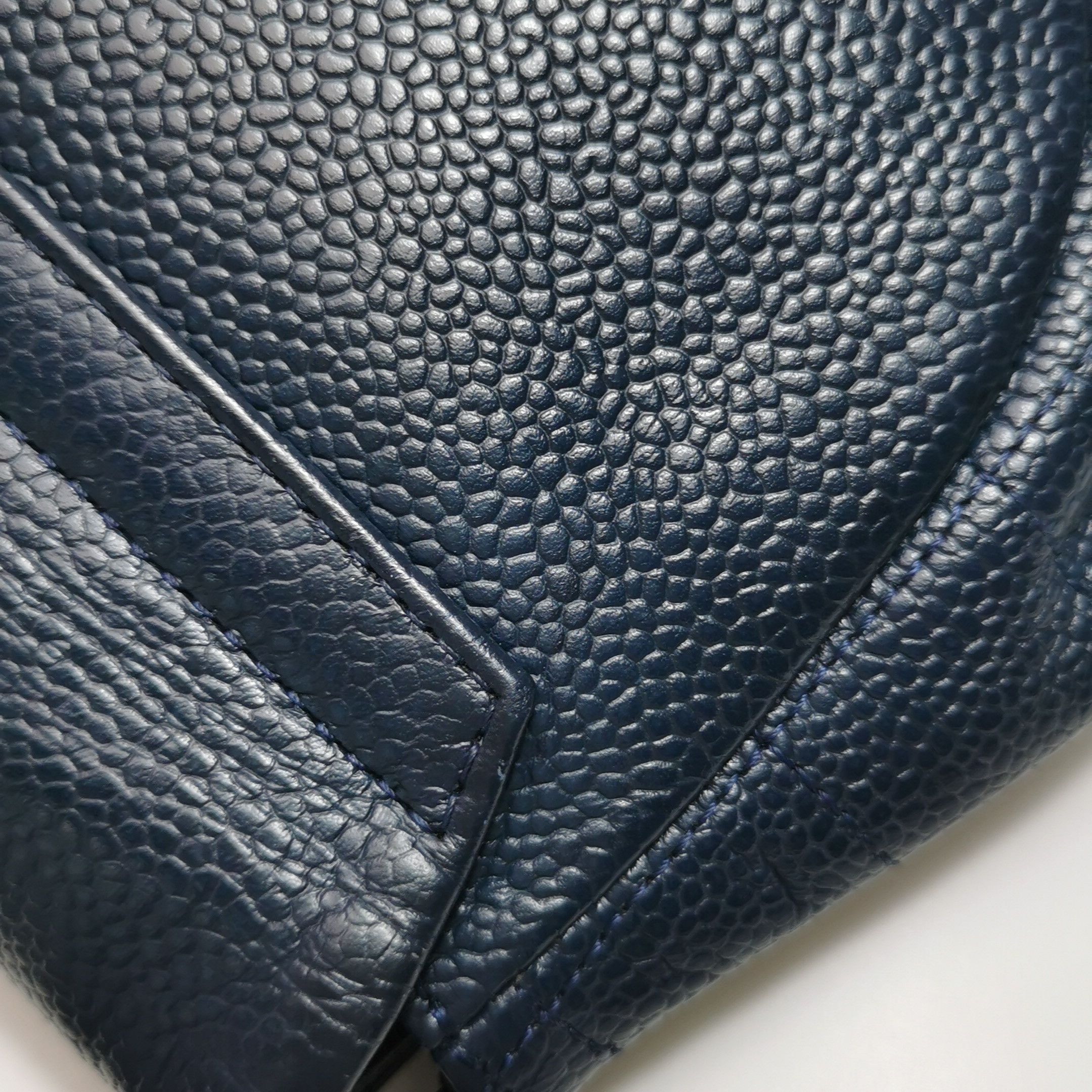 Chanel Chanel Women os Crossbody Bags Size ONE SIZE - 17 Thumbnail