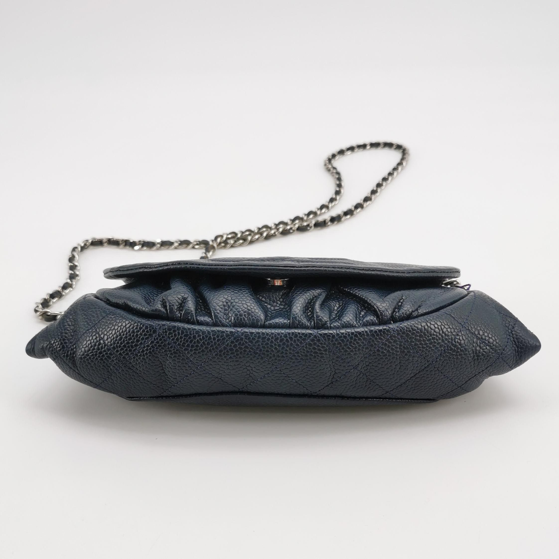 Chanel Chanel Women os Crossbody Bags Size ONE SIZE - 6 Thumbnail
