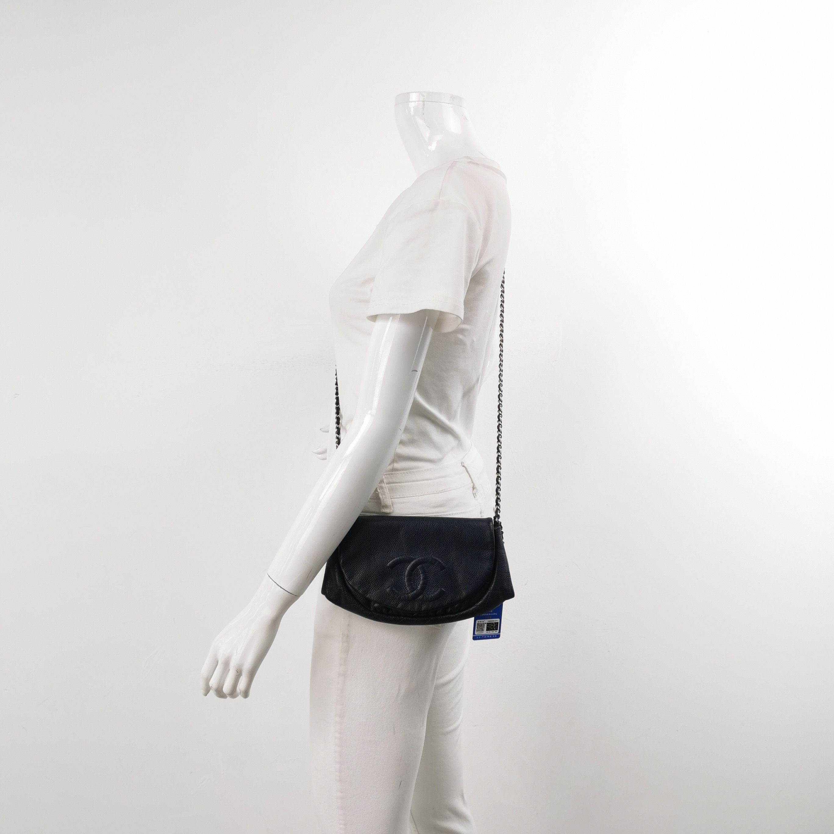 Chanel Chanel Women os Crossbody Bags Size ONE SIZE - 2 Thumbnail