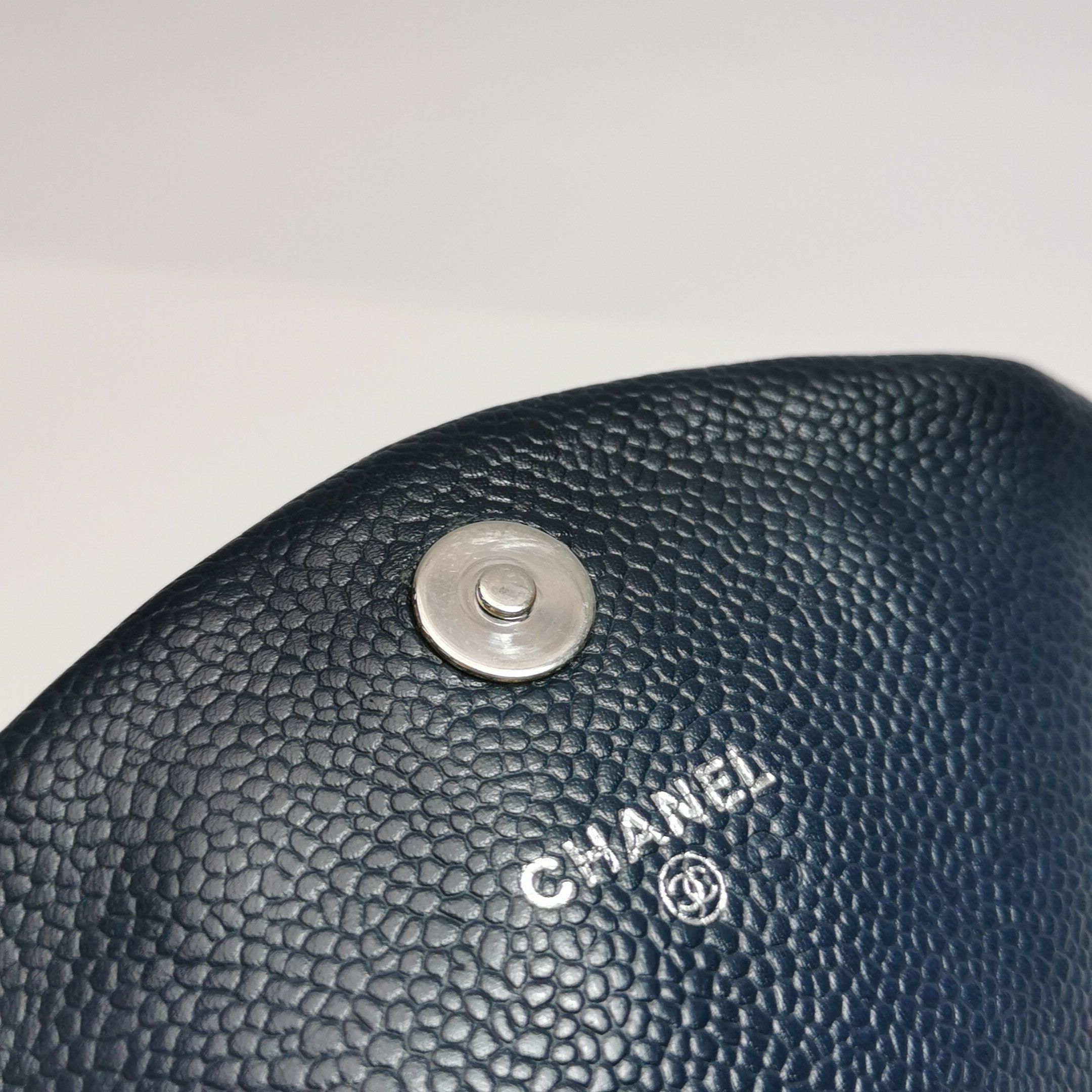 Chanel Chanel Women os Crossbody Bags Size ONE SIZE - 15 Thumbnail